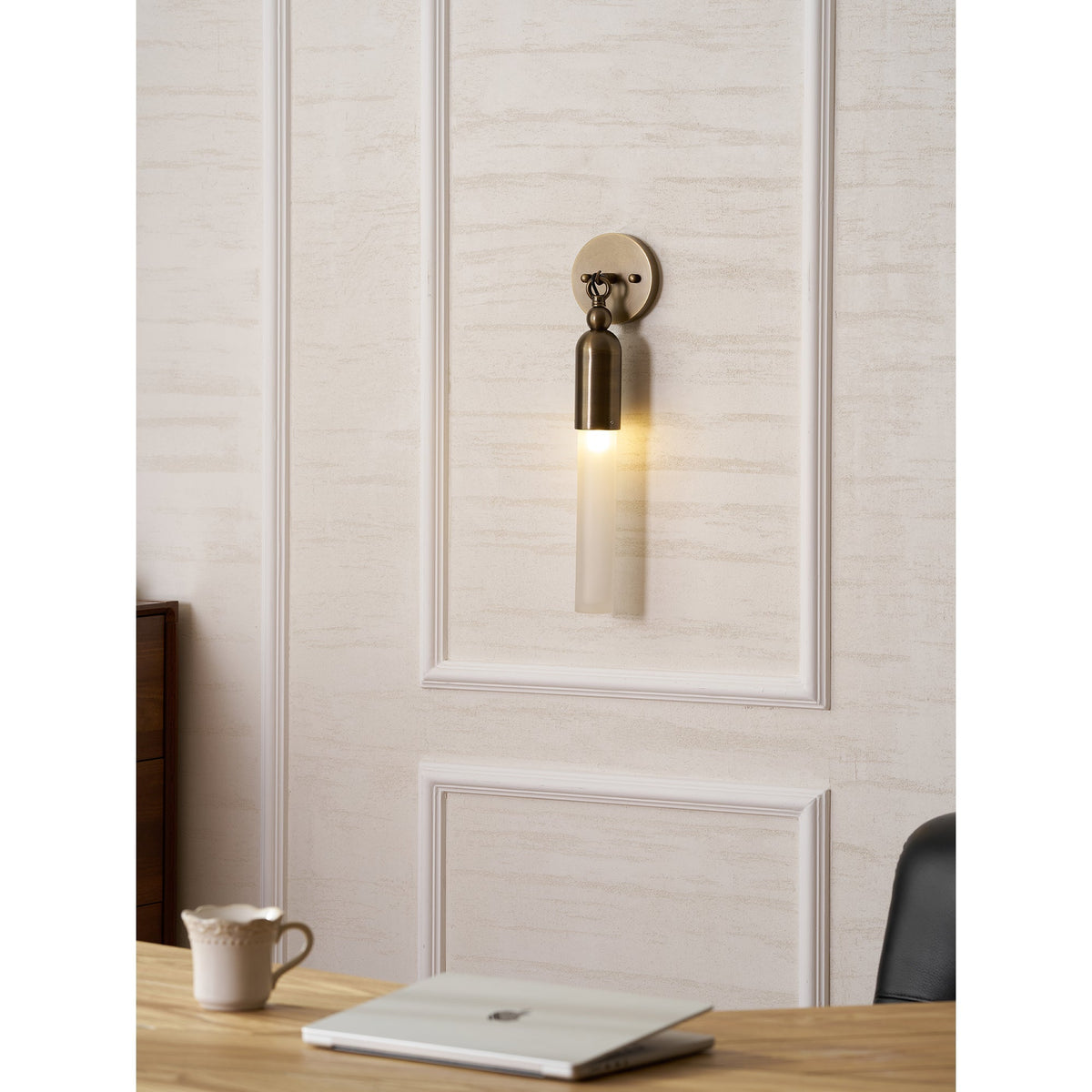 Veymont Darby Wall Lamp
