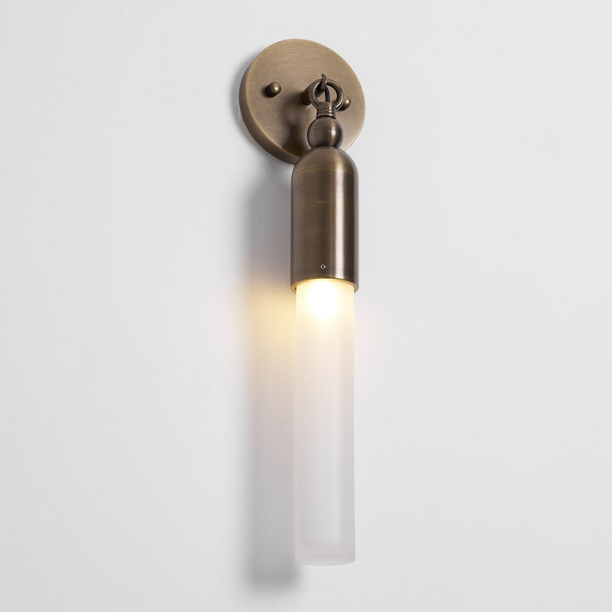 Veymont Darby Wall Lamp