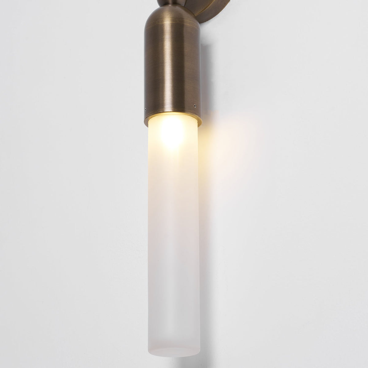 Veymont Darby Wall Lamp