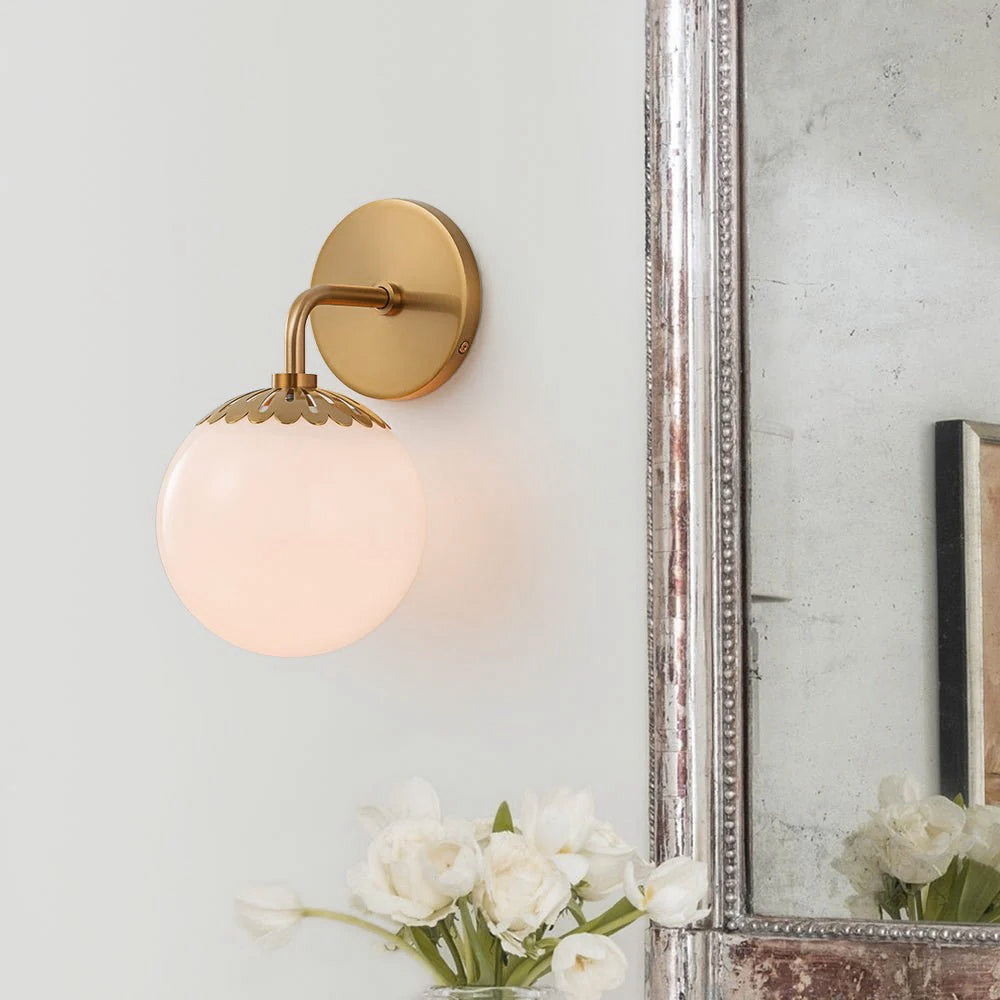 Pagumik Globe Glass Wall Lamp