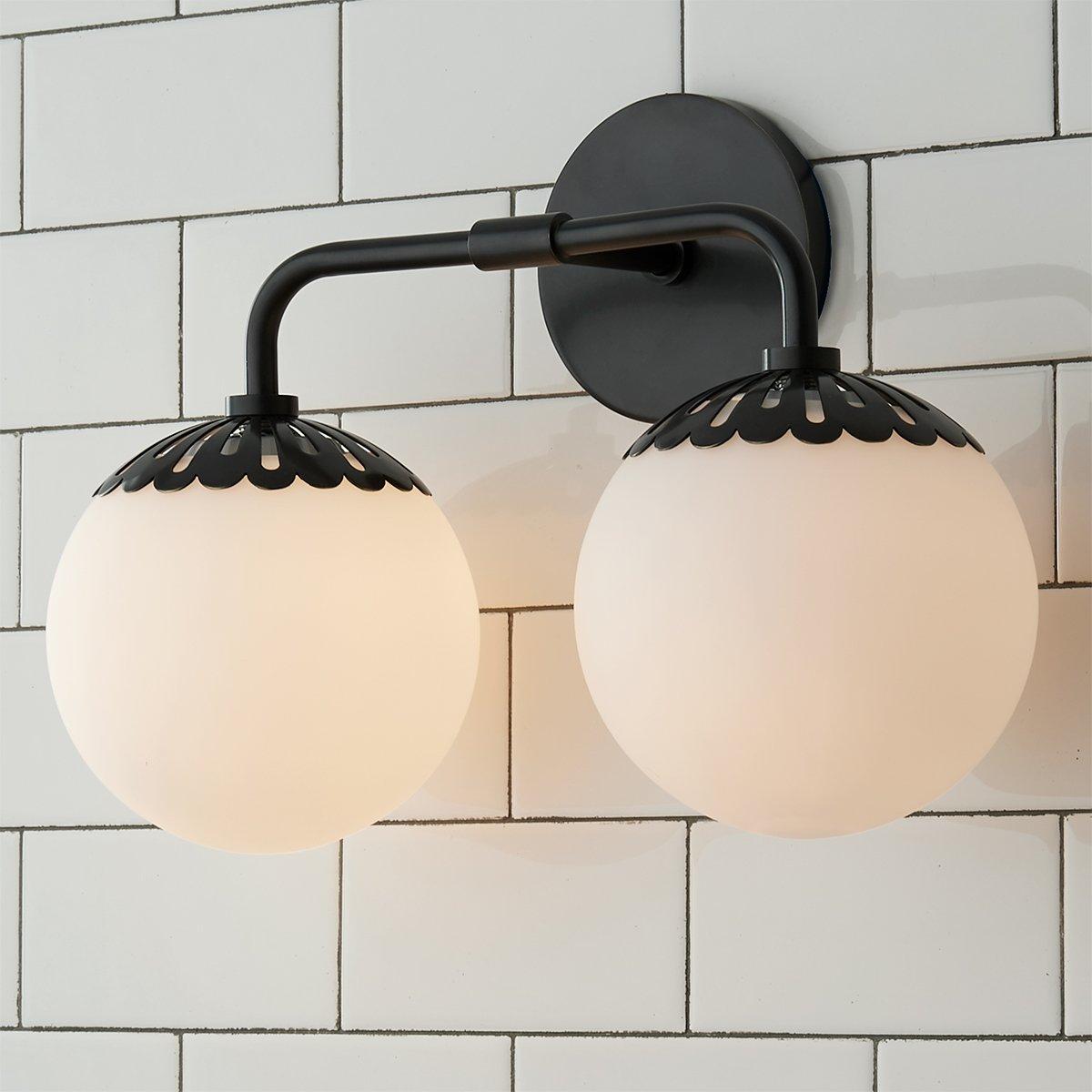 Pagumik Globe Glass Wall Lamp