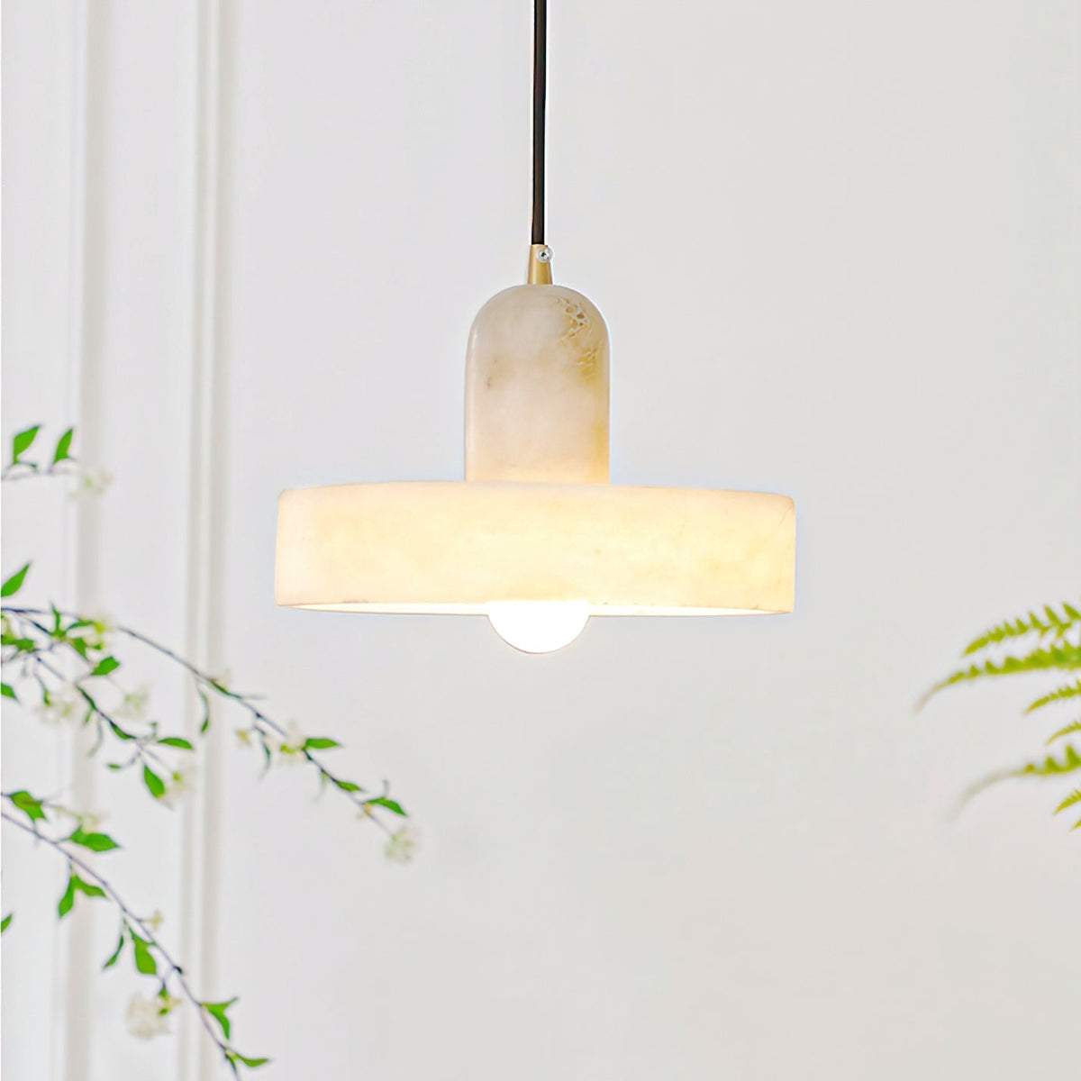 Avenorine Disc Orb Alabaster Pendant Light