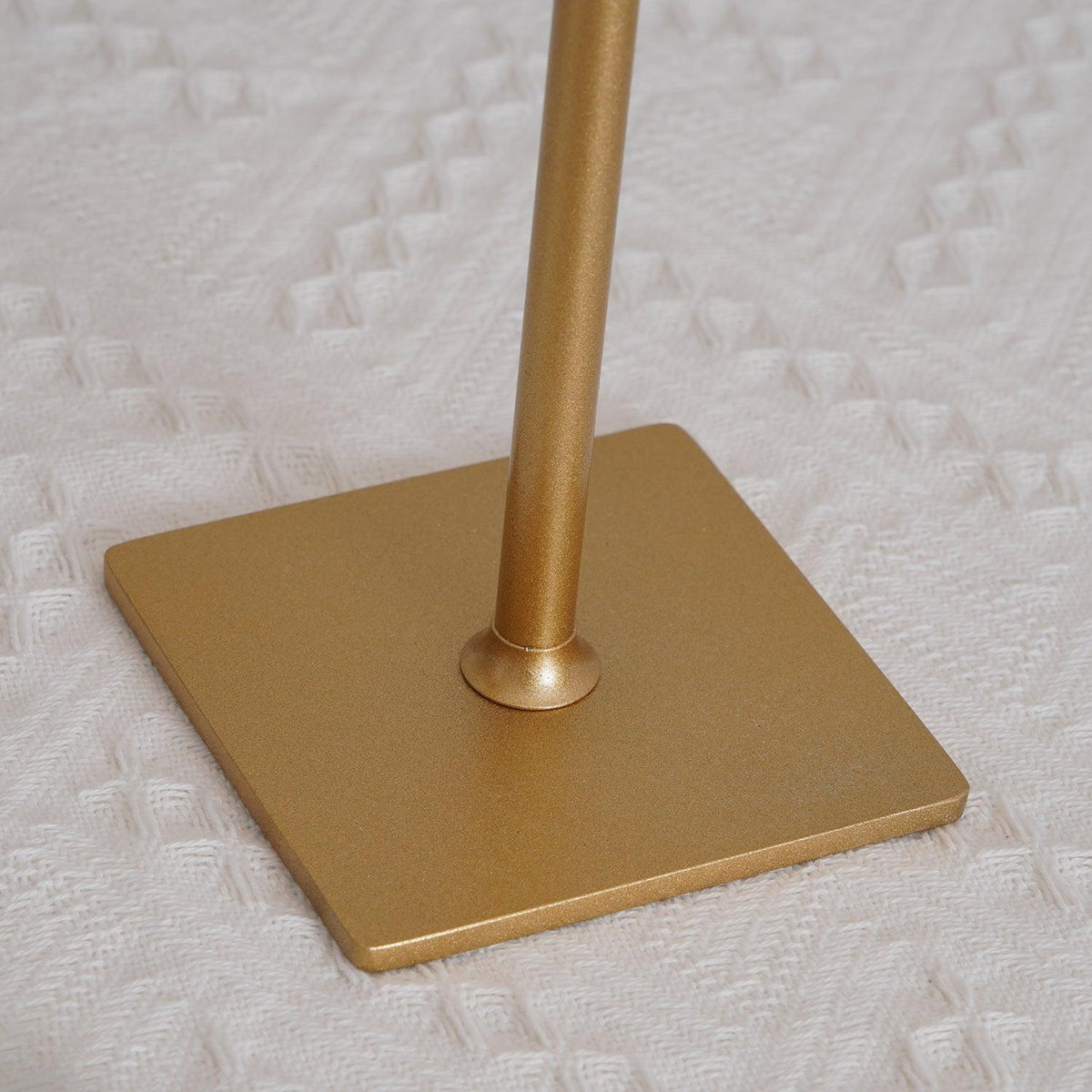 Viraorelia Table Lamp
