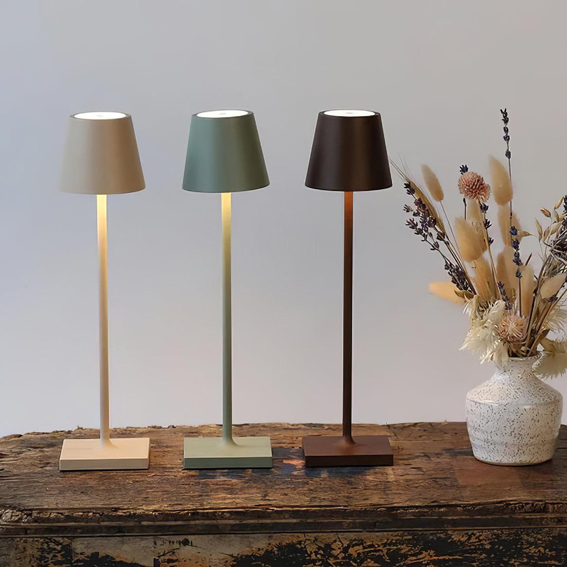 Viraorelia Table Lamp