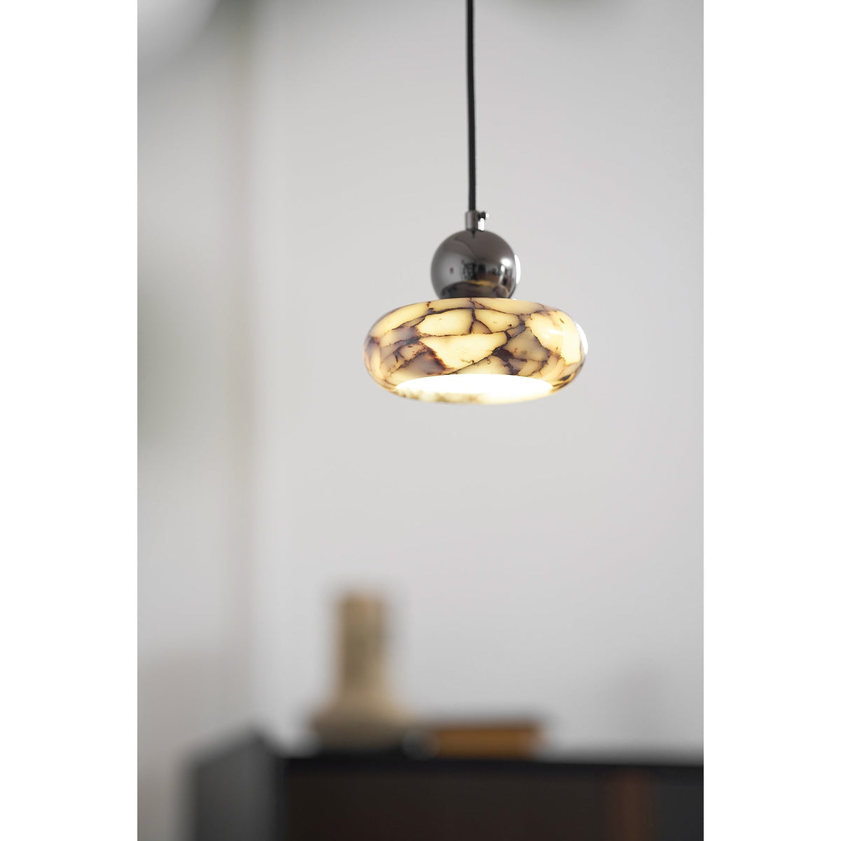 Ridge Marble Pendant Lamp