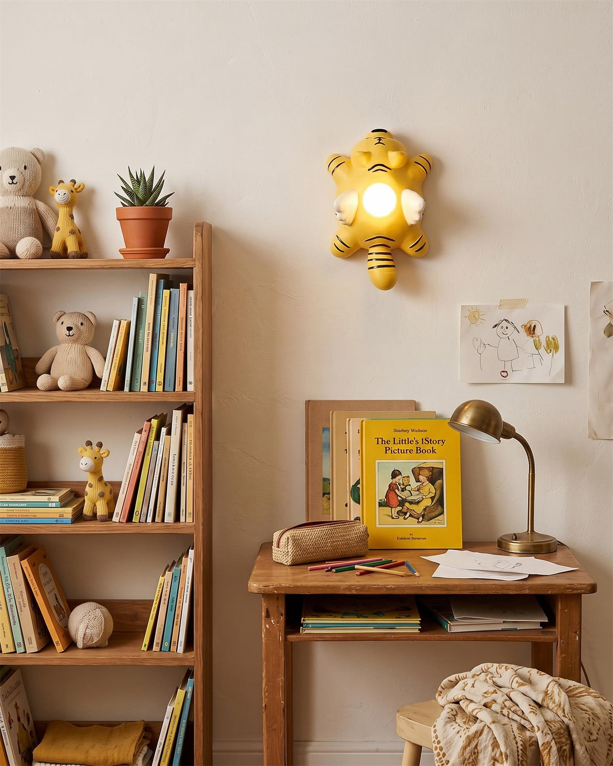 Tigerlily Wall Sconce