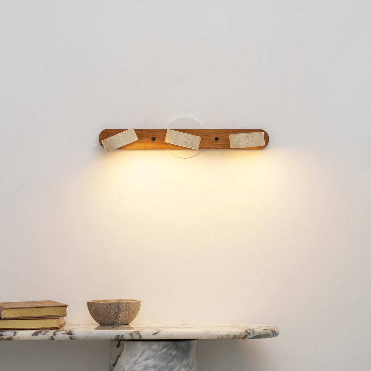Elairaine Wall Lamp