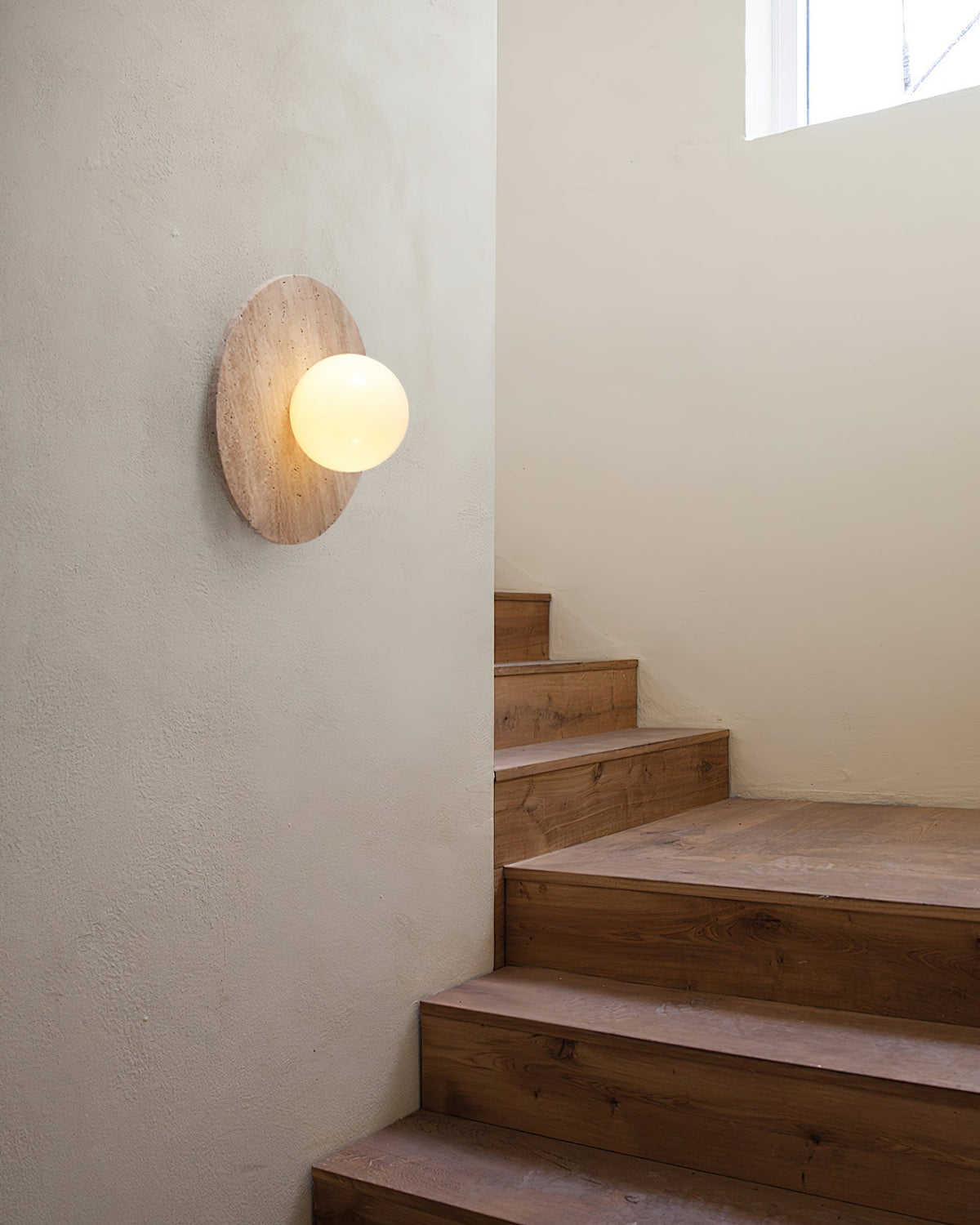 Ryvah Wall Lamp