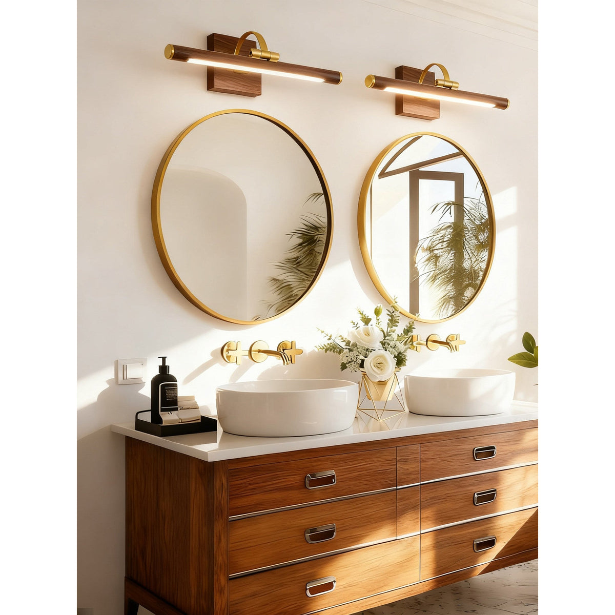 Oriivine Brass Wall Lamp
