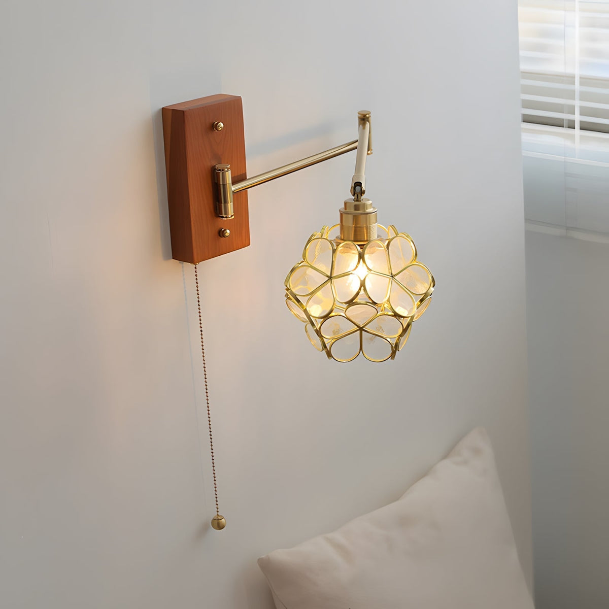 Oreliraine Wall Lamp
