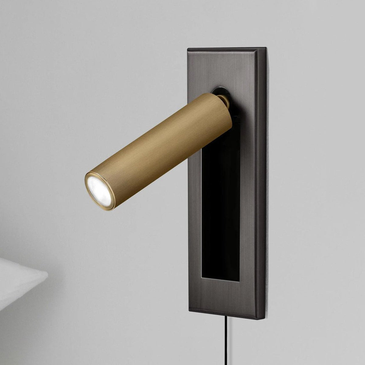 Velerelia Embedded Bedside Plug-in Sconce Wall lamp