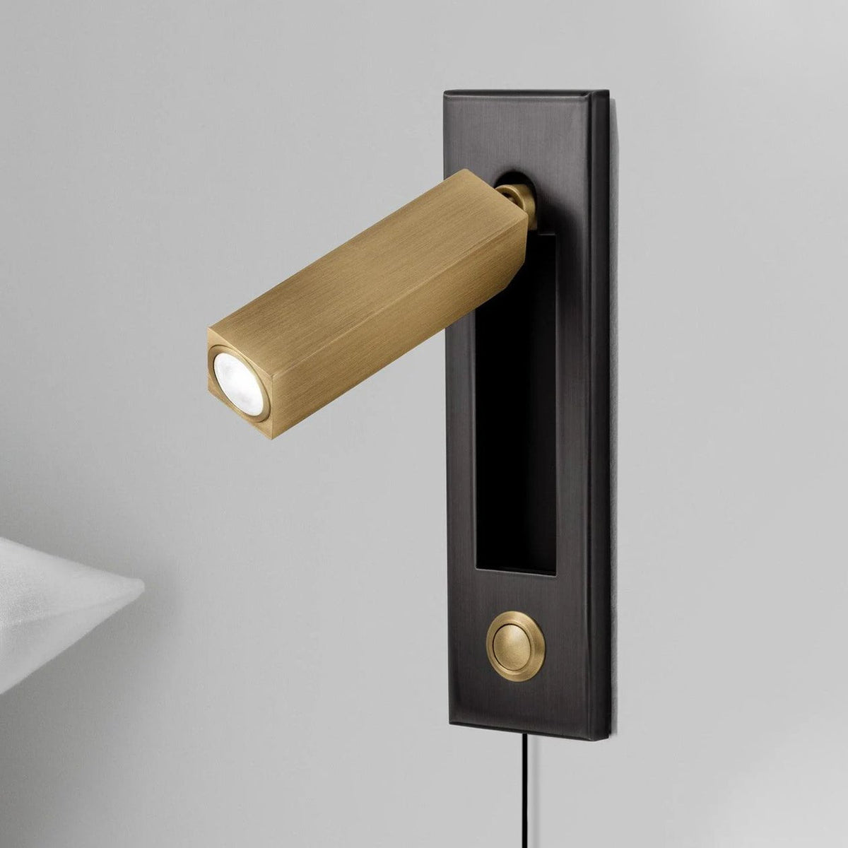 Velerelia Embedded Bedside Plug-in Sconce Wall lamp