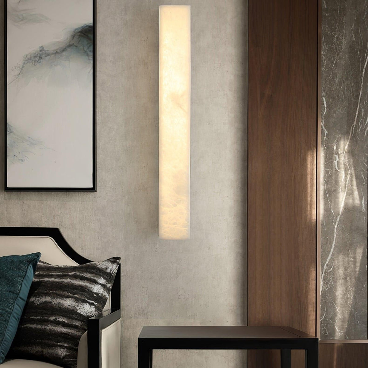 Menepuk Linear Brass Alabaster Wall Lamp