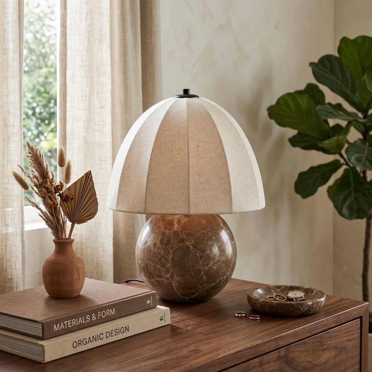 Selmora Table Lamp