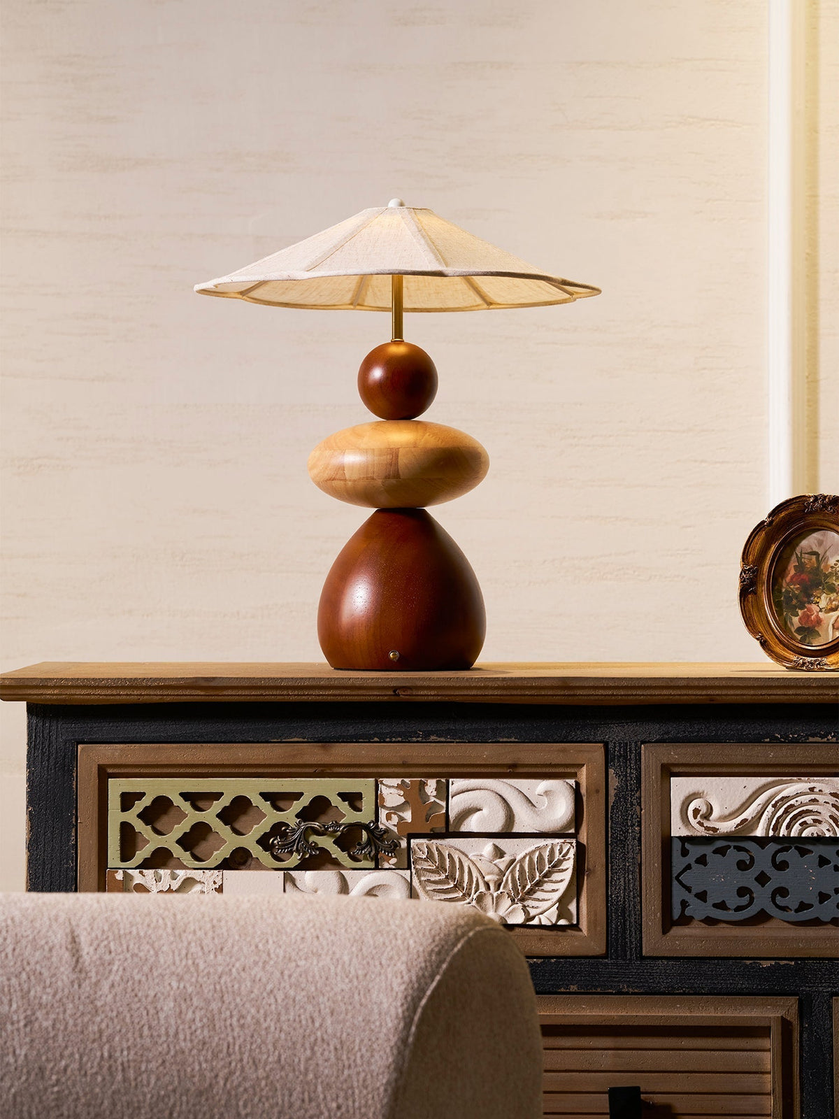 Elaariella Solstice Table Lamp