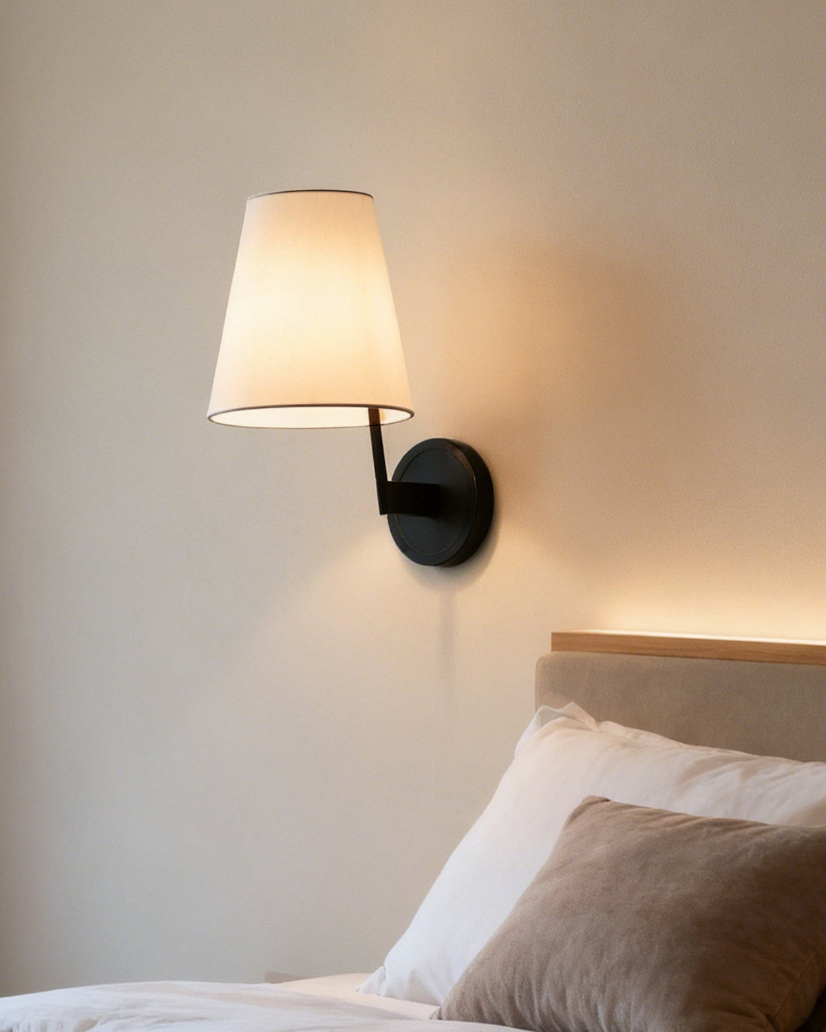 Viraenaya Wall Lamp