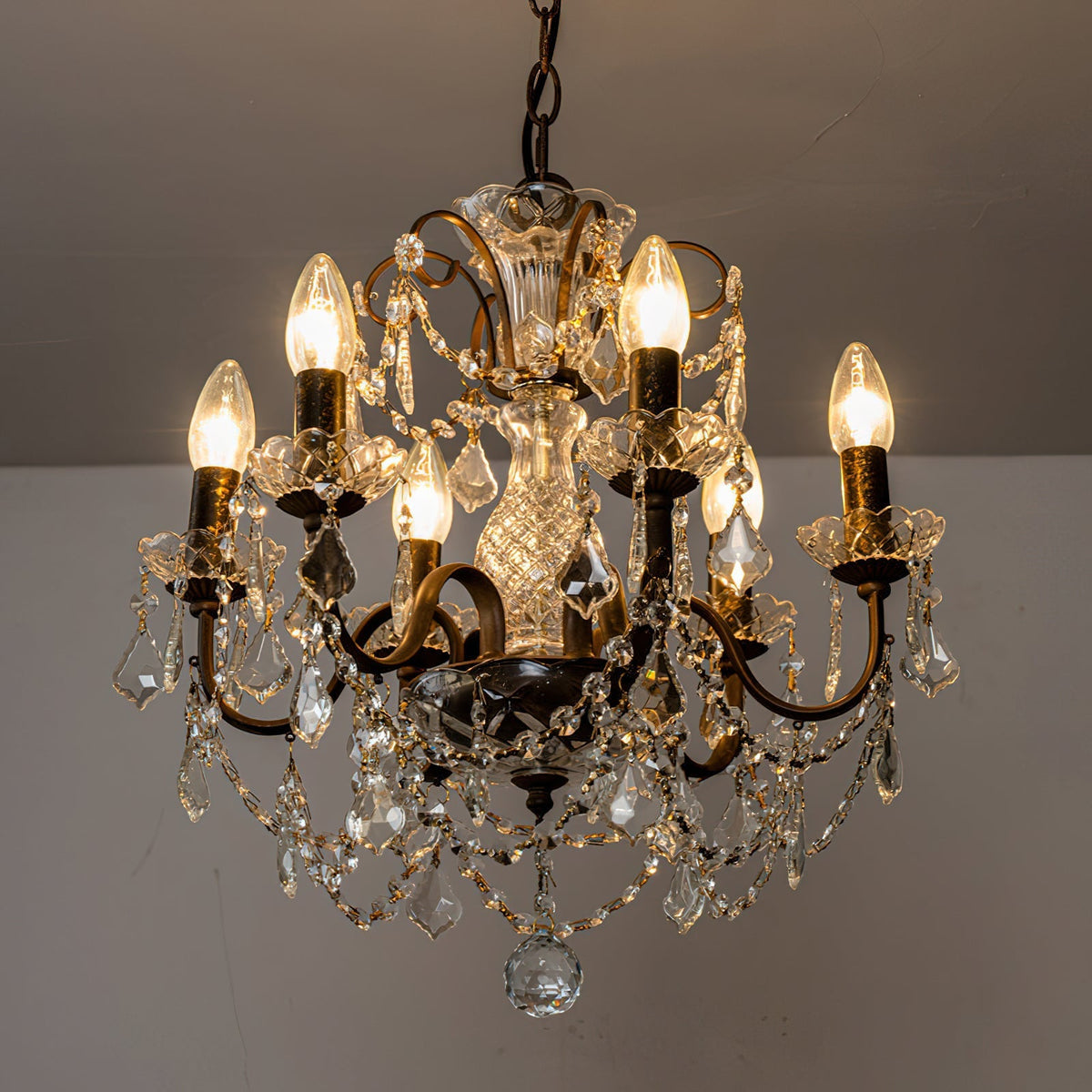 Ornand Chandelier