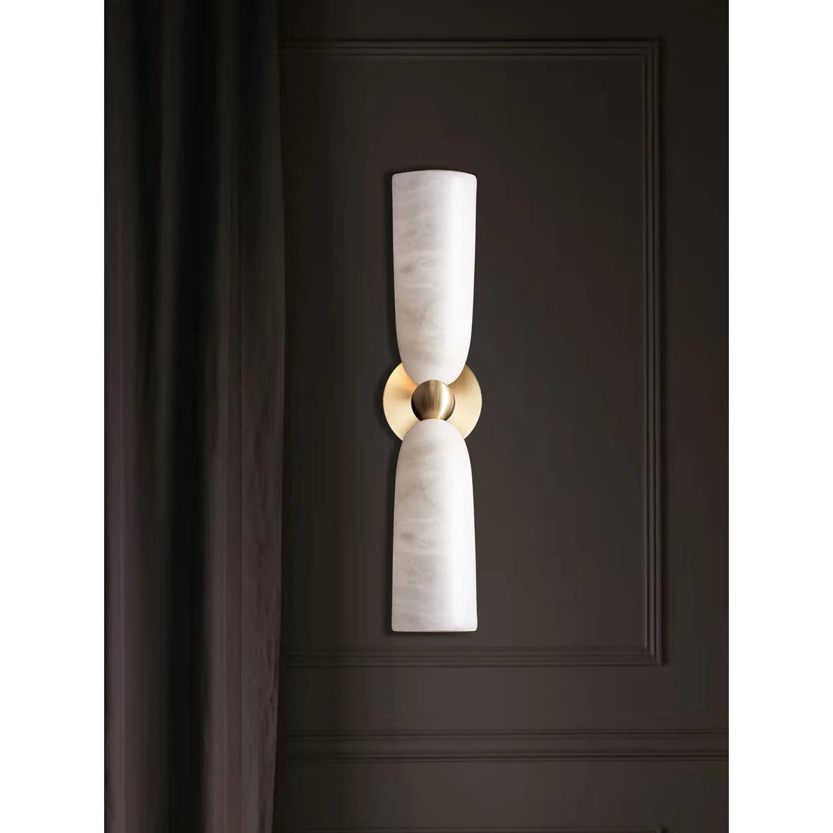 Nivaaya Figure Alabaster Wall Lamp