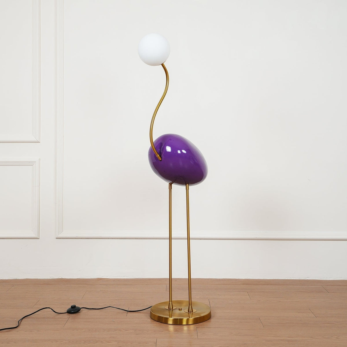 Aveniveria Floor Lamp