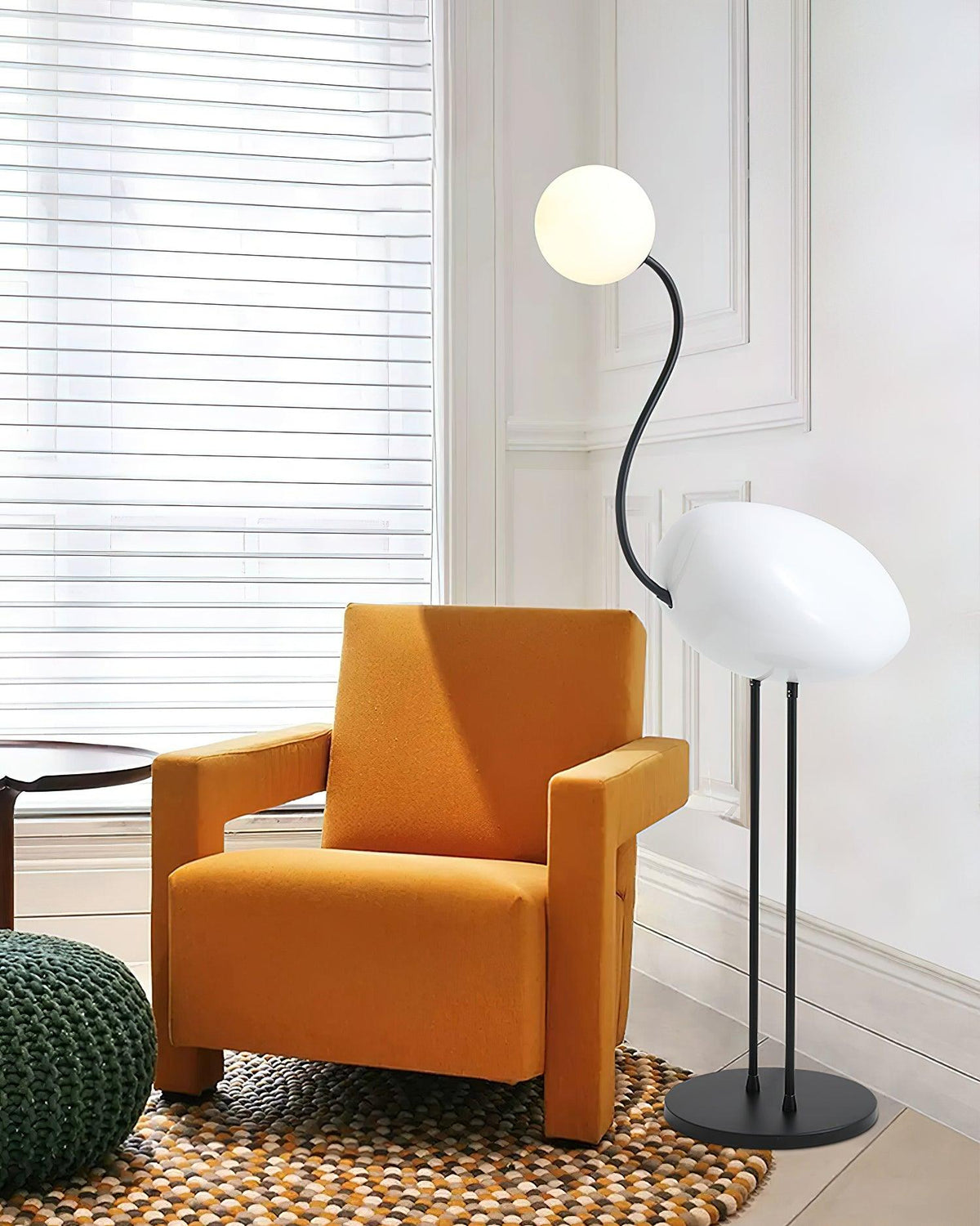 Aveniveria Floor Lamp