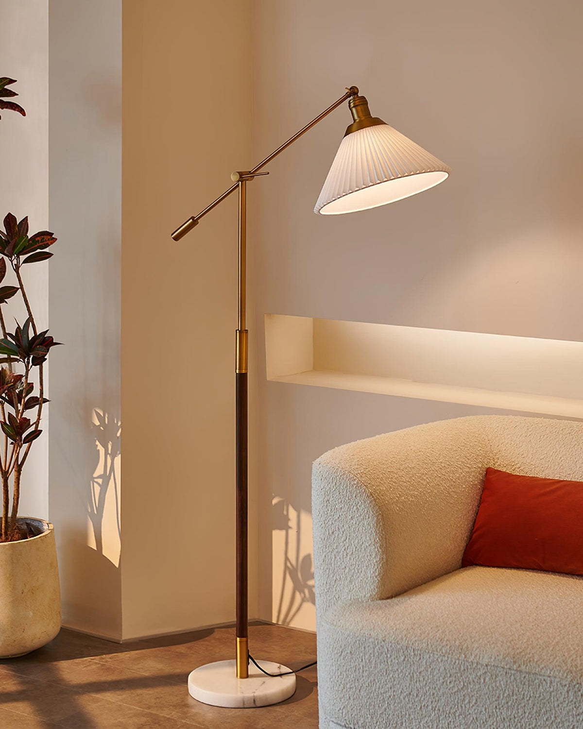 Reneline Floor Lamp