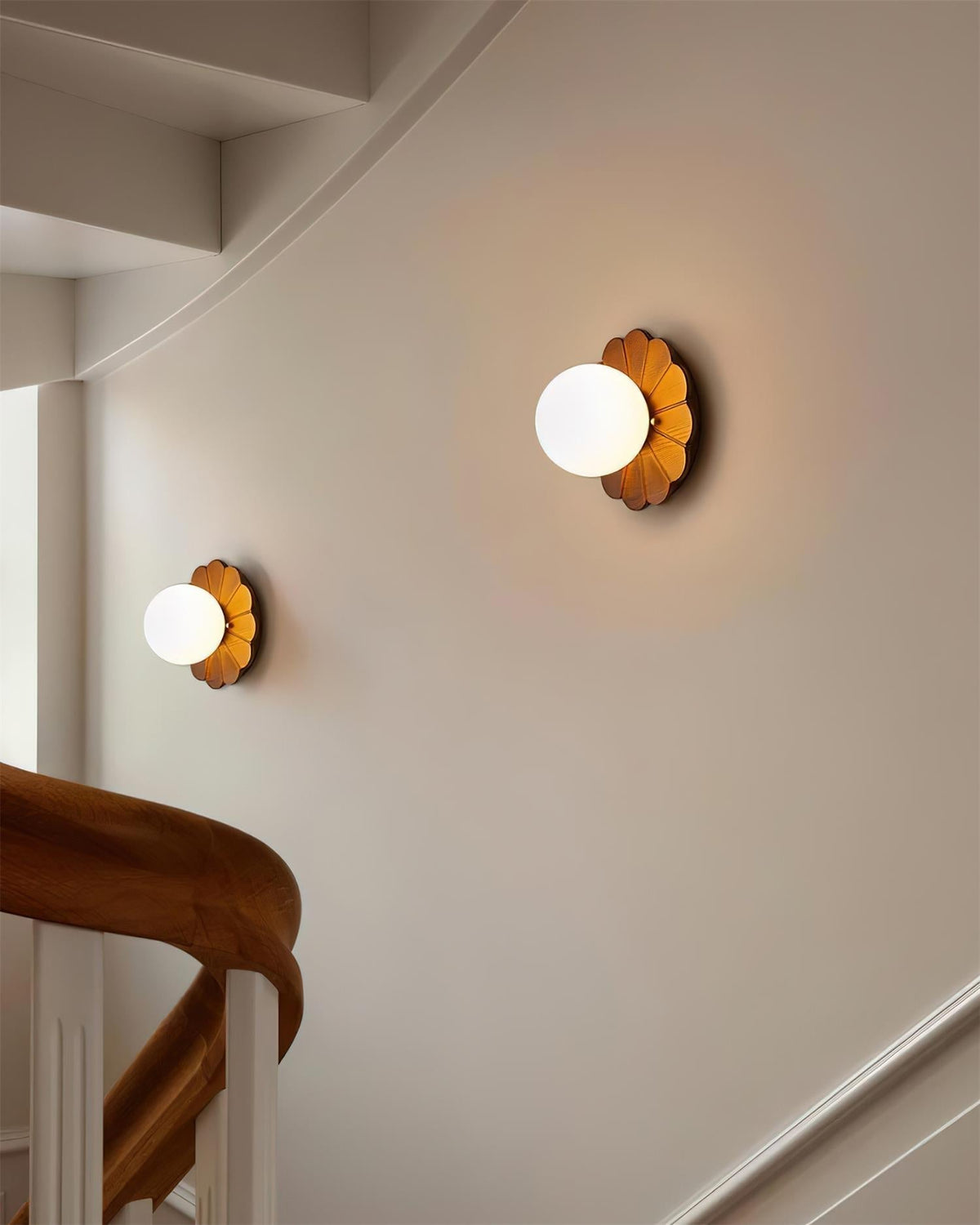 Elaaeria Wall Light