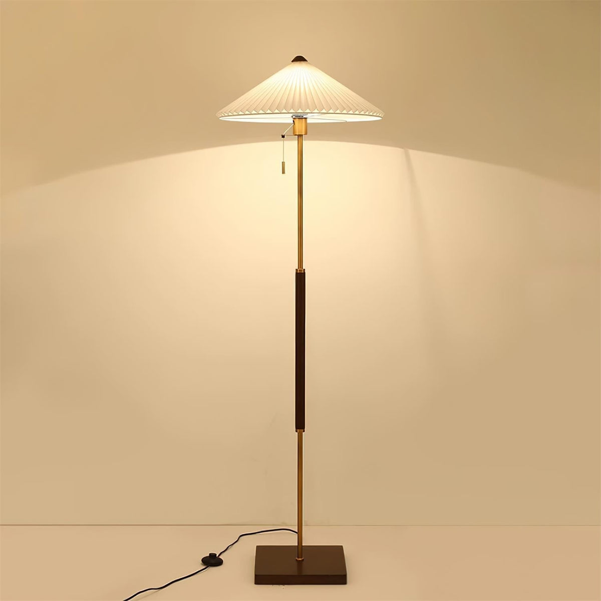 Seliielle Floor Lamp