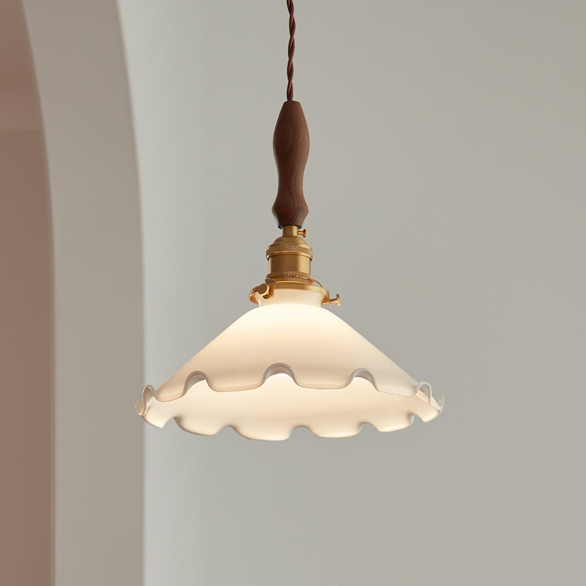 Questa Pendant Lamp Glass Wavy Shade Vintage Living Room
