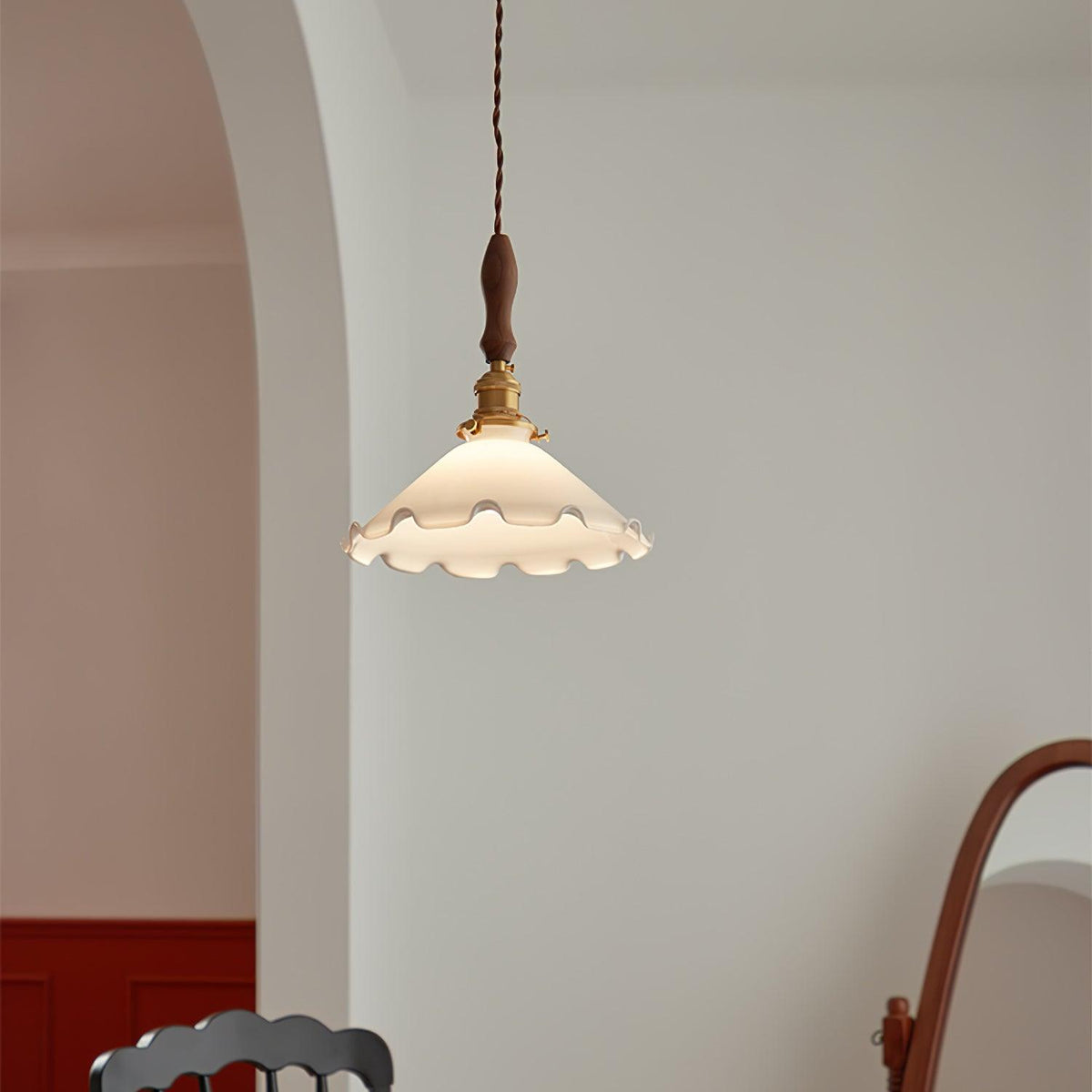 Questa Pendant Lamp Glass Wavy Shade Vintage Living Room