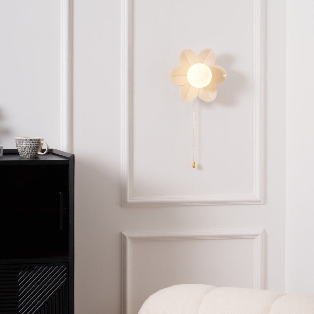 Bov Nordic Art Flowers Resin Wall Lamp