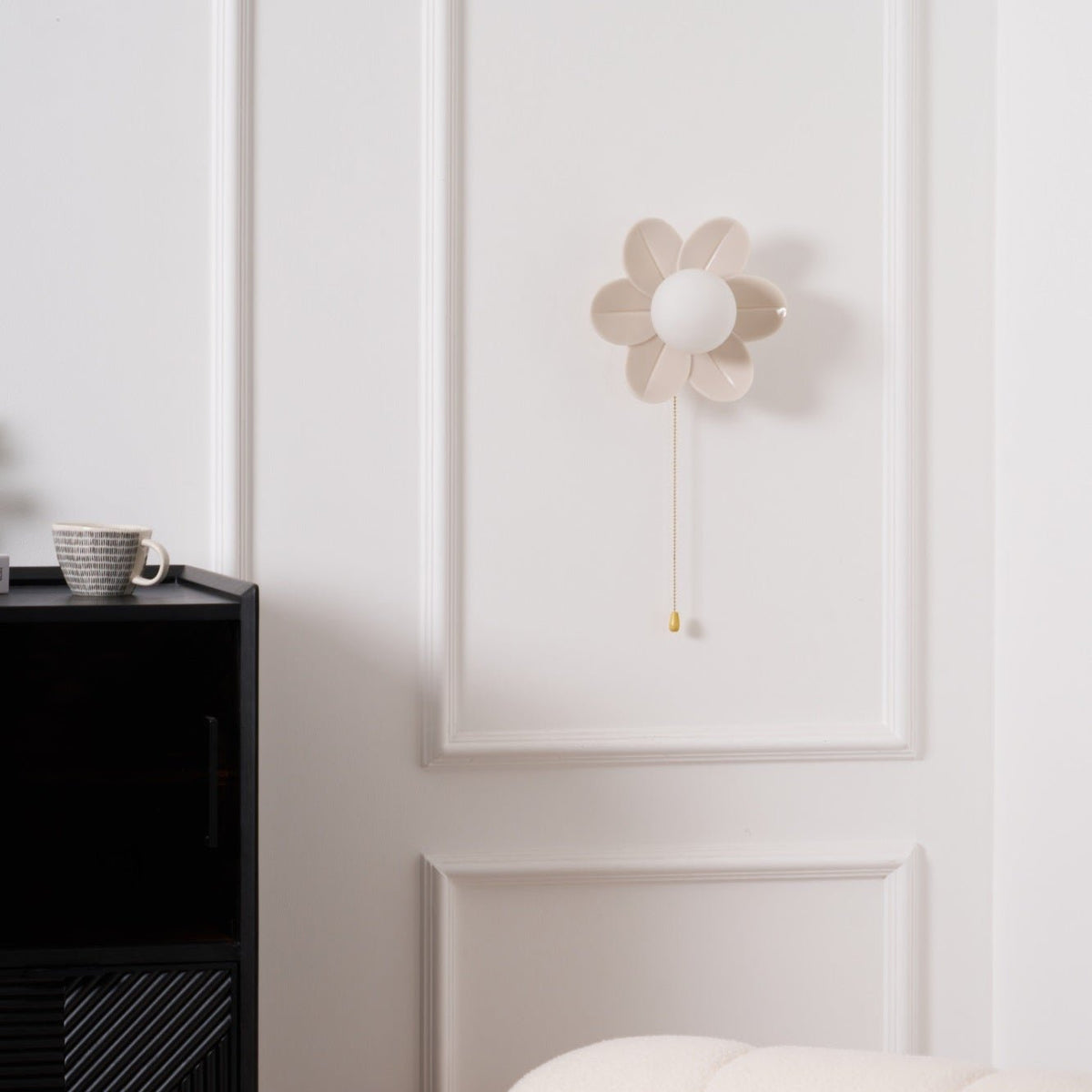 Bov Nordic Art Flowers Resin Wall Lamp