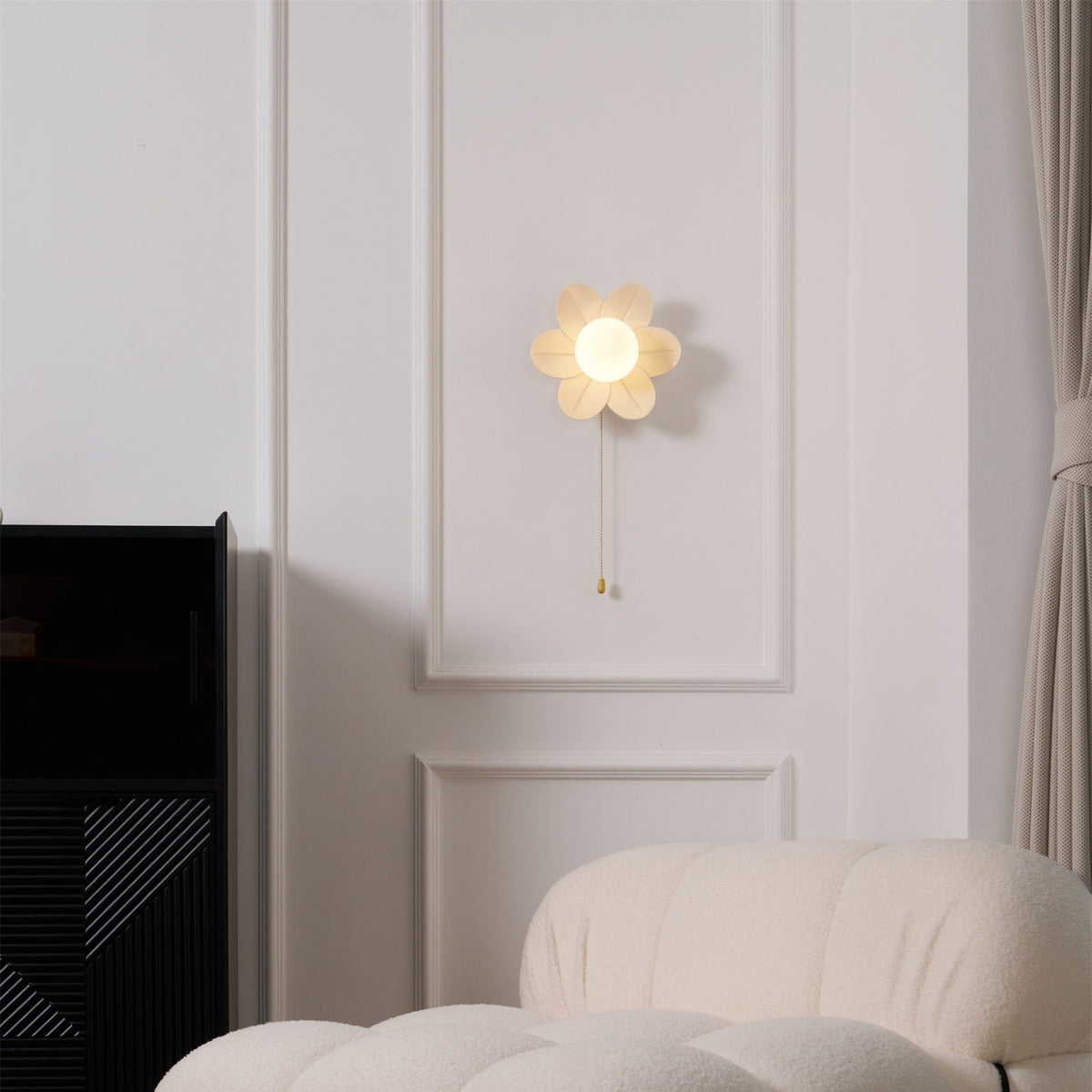 Bov Nordic Art Flowers Resin Wall Lamp