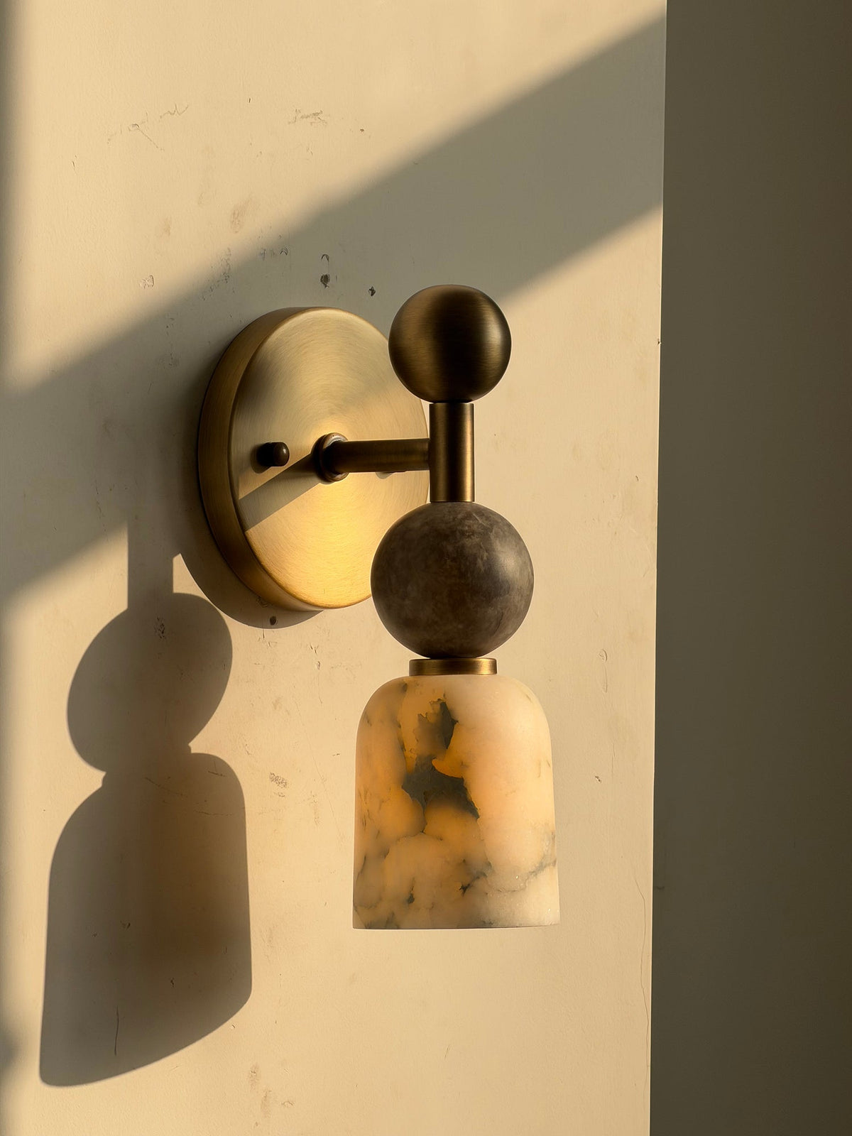 Serafin Alabaster Wall Lamp