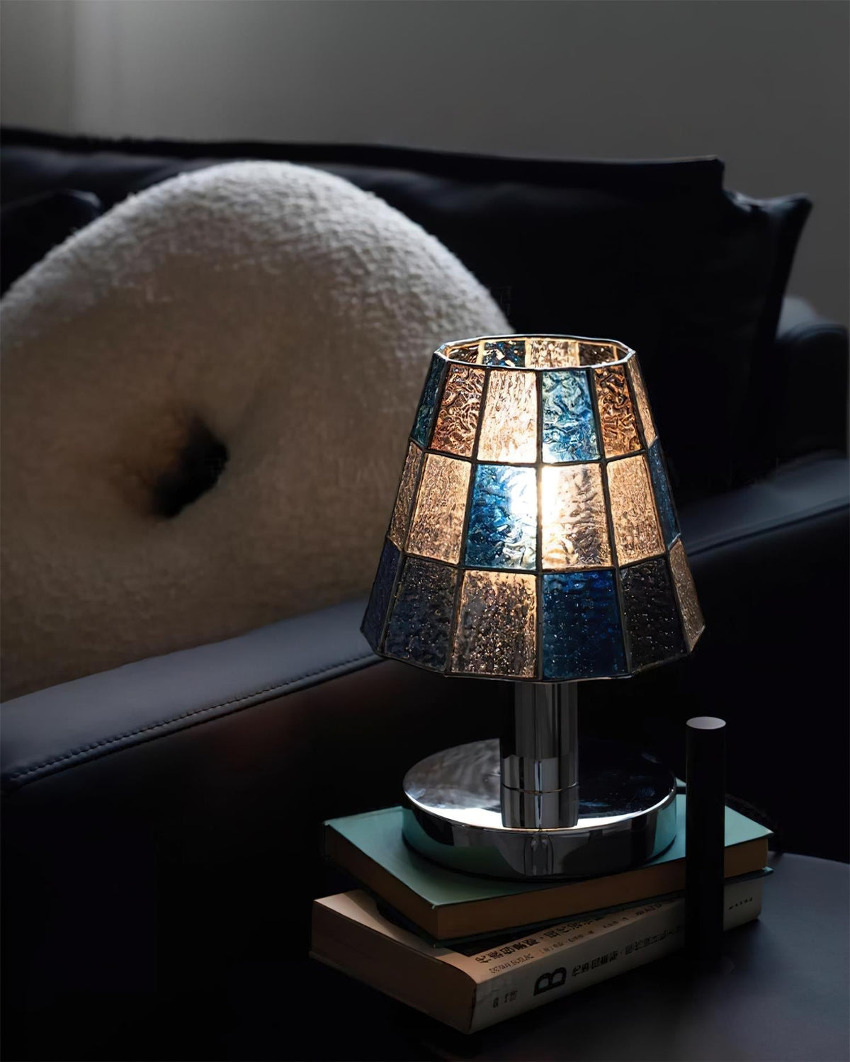 Liorivira Table Lamp