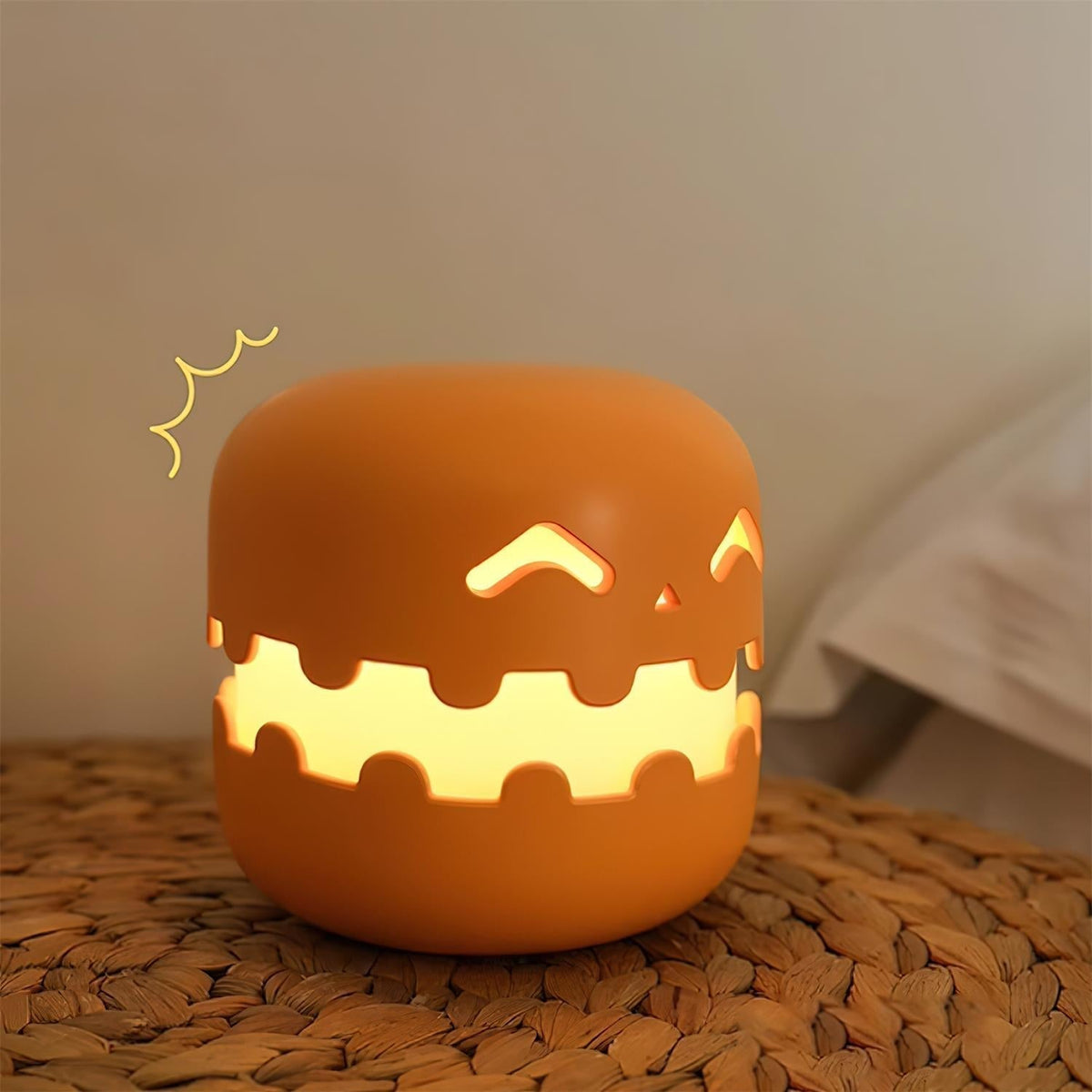 Selorira Table Lamp