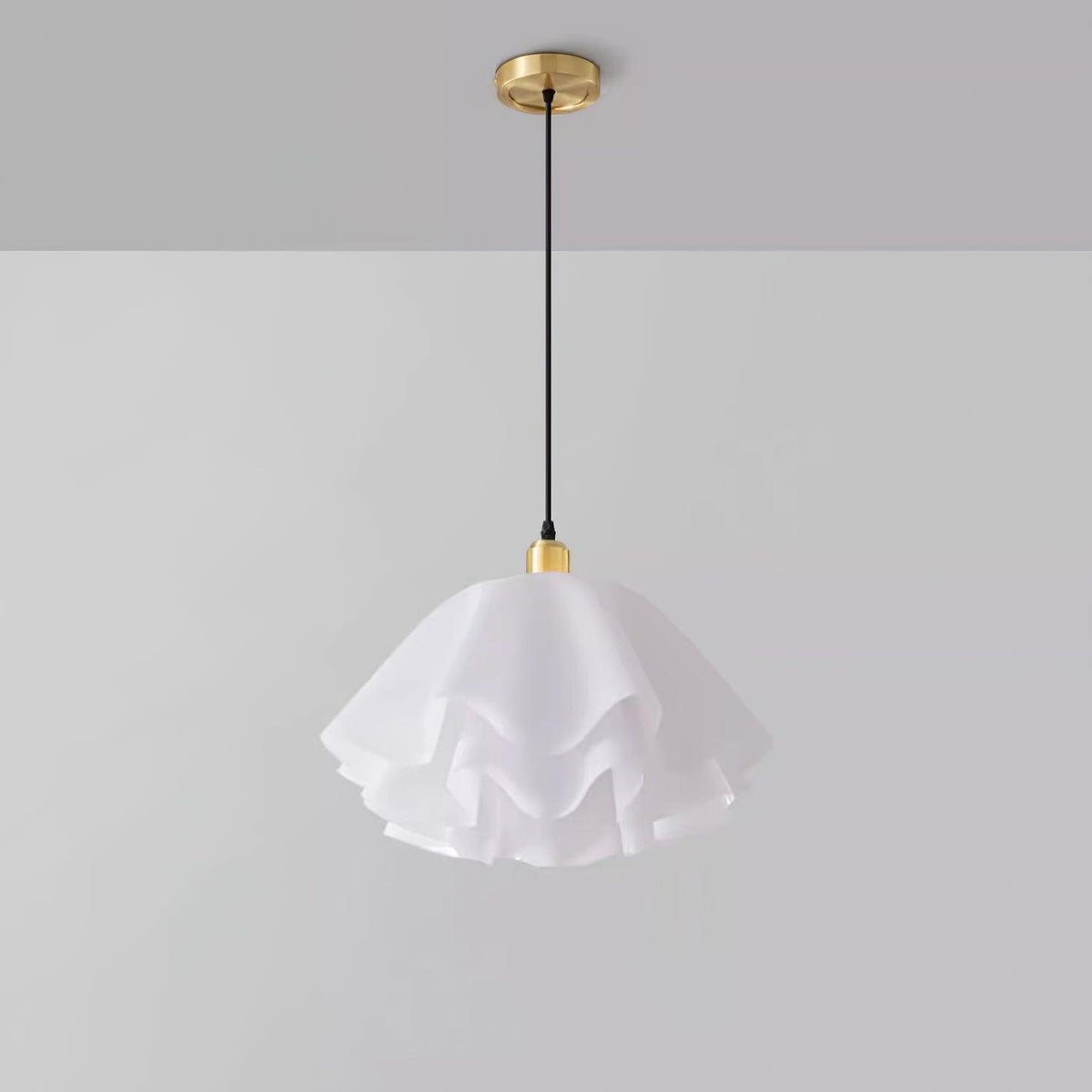 Vero Modern Petal Pendant Light