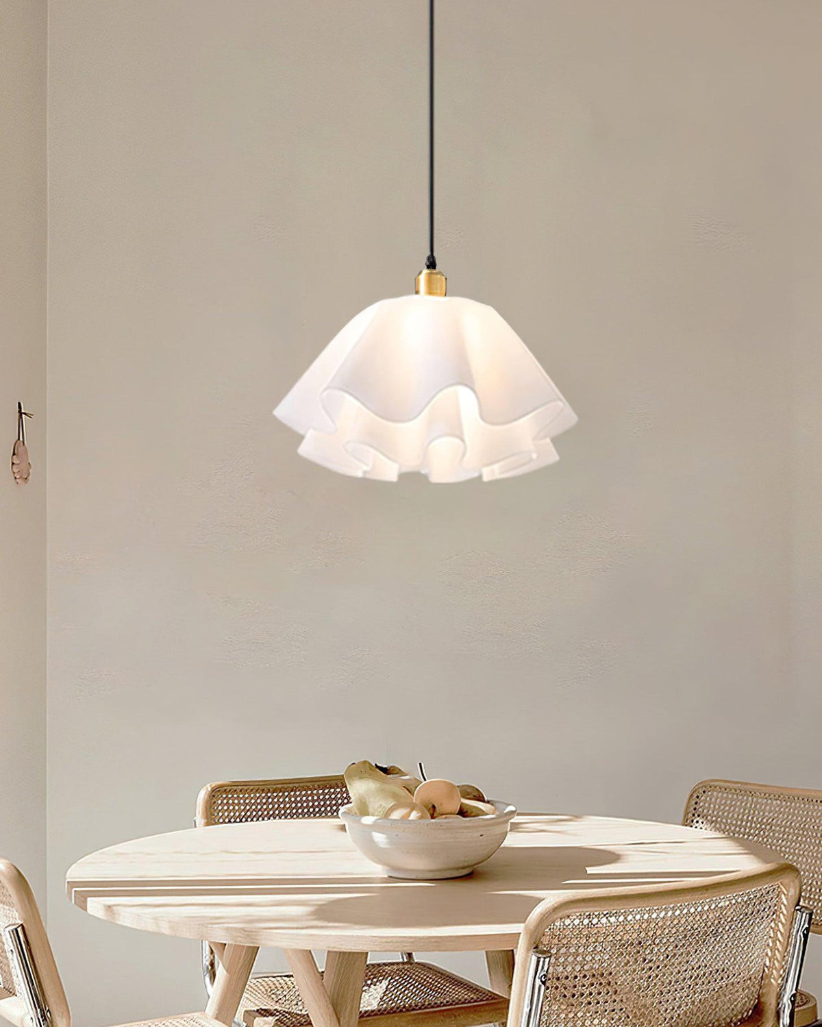 Vero Modern Petal Pendant Light