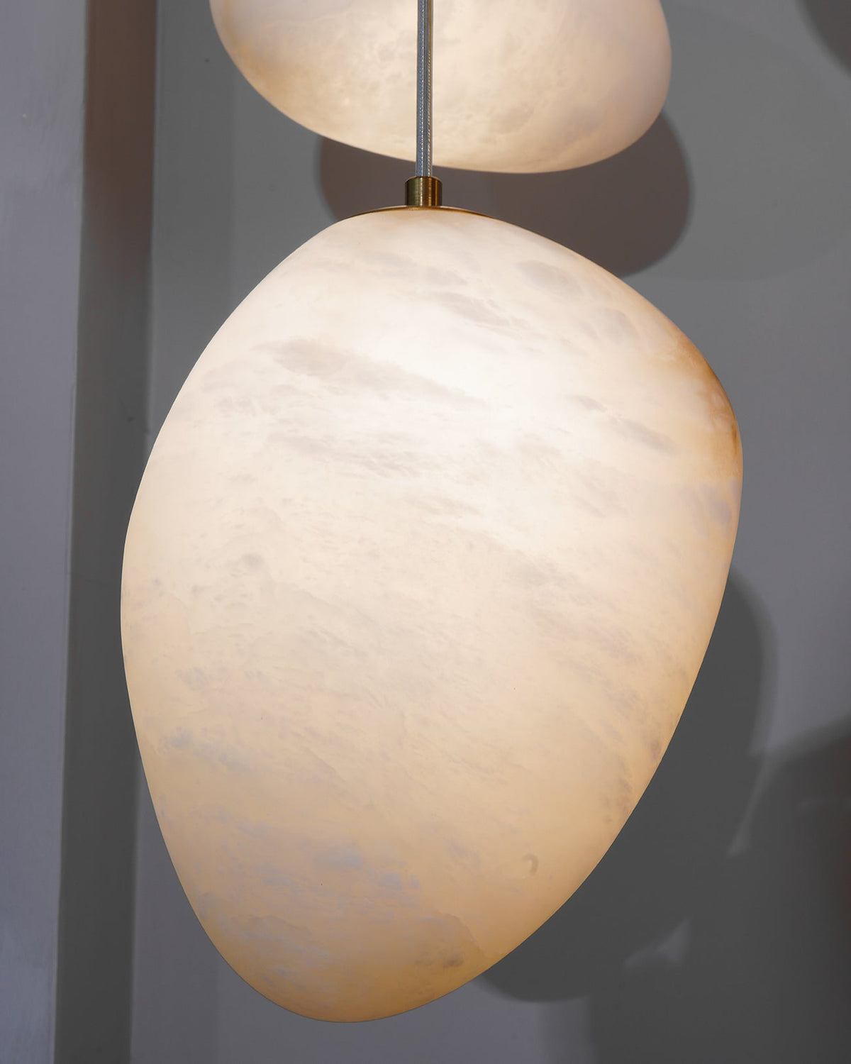 Ralen Pendant Lamp Alabaster Brass Sophistication