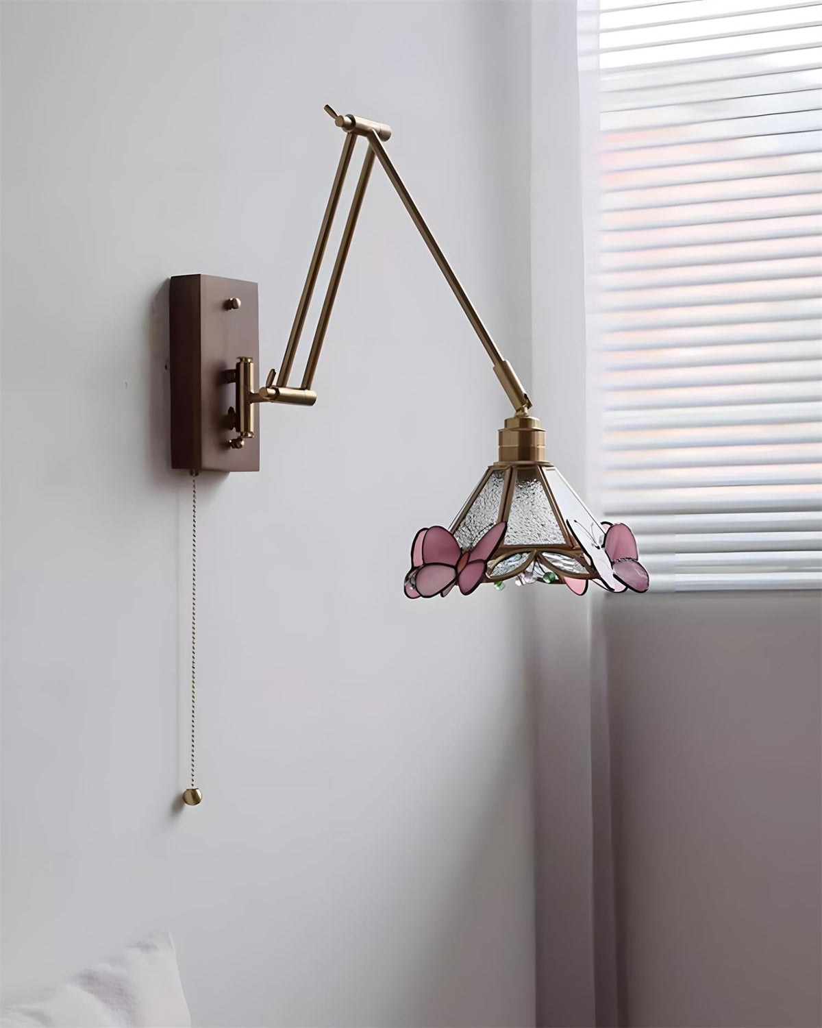 Renaira Wall Lamp