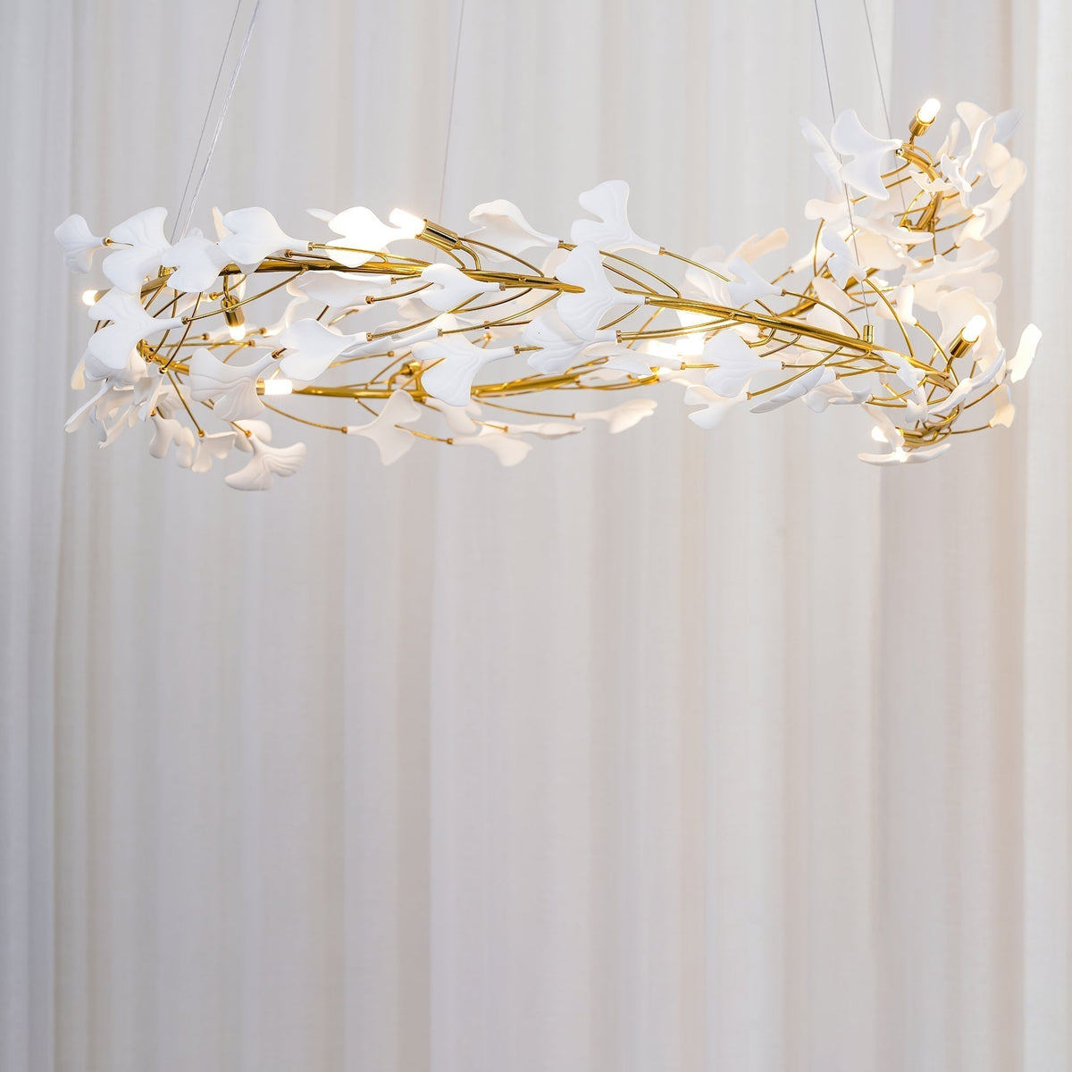 Motadedo Modern Golden LED Chandelier Ceramic