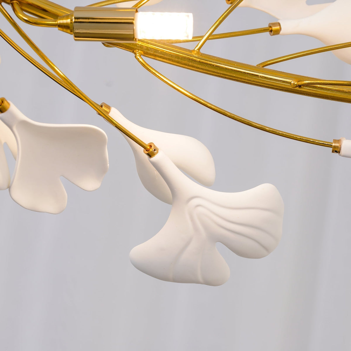 Motadedo Modern Golden LED Chandelier Ceramic