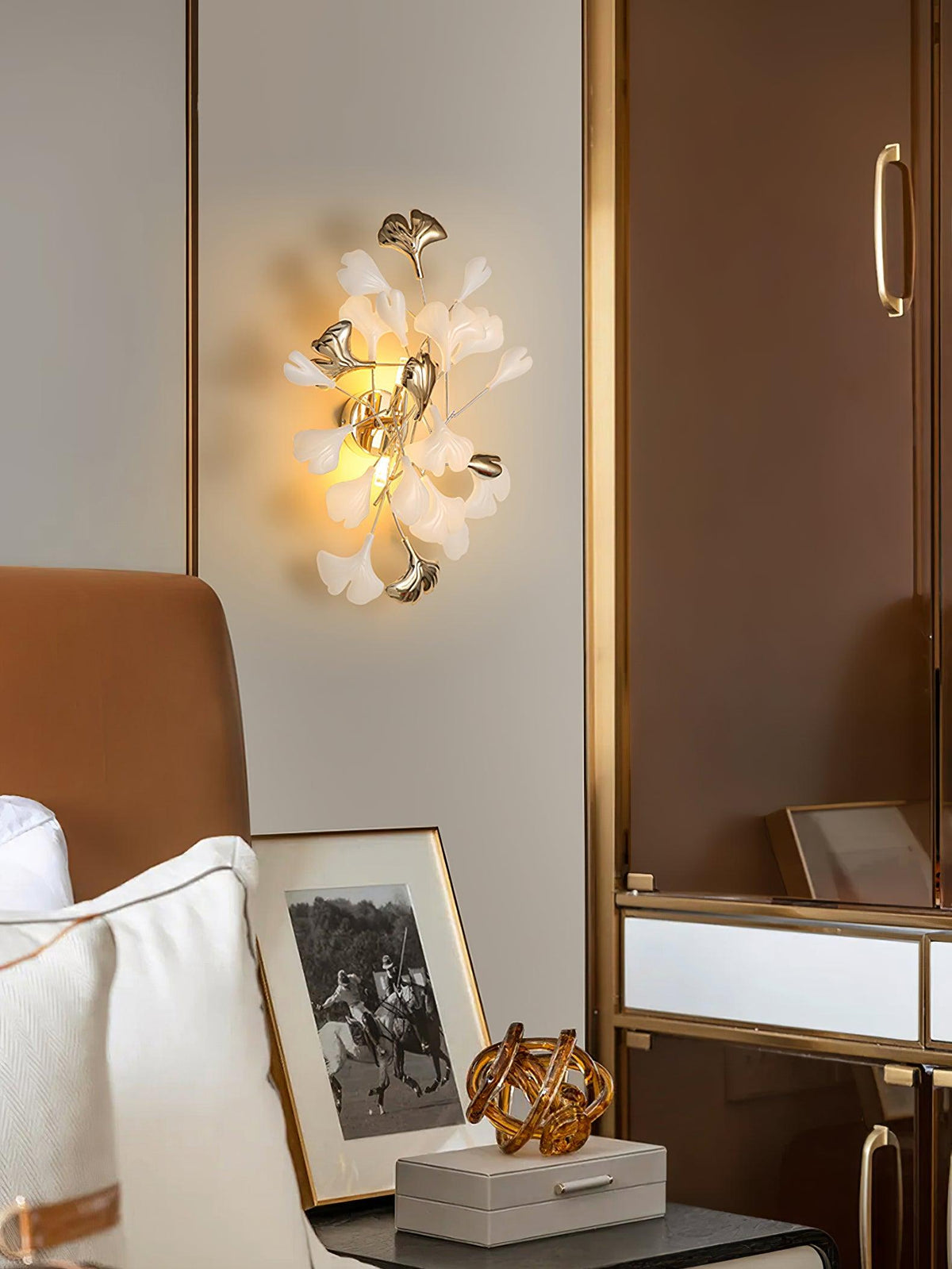 Apry Wall Lamp