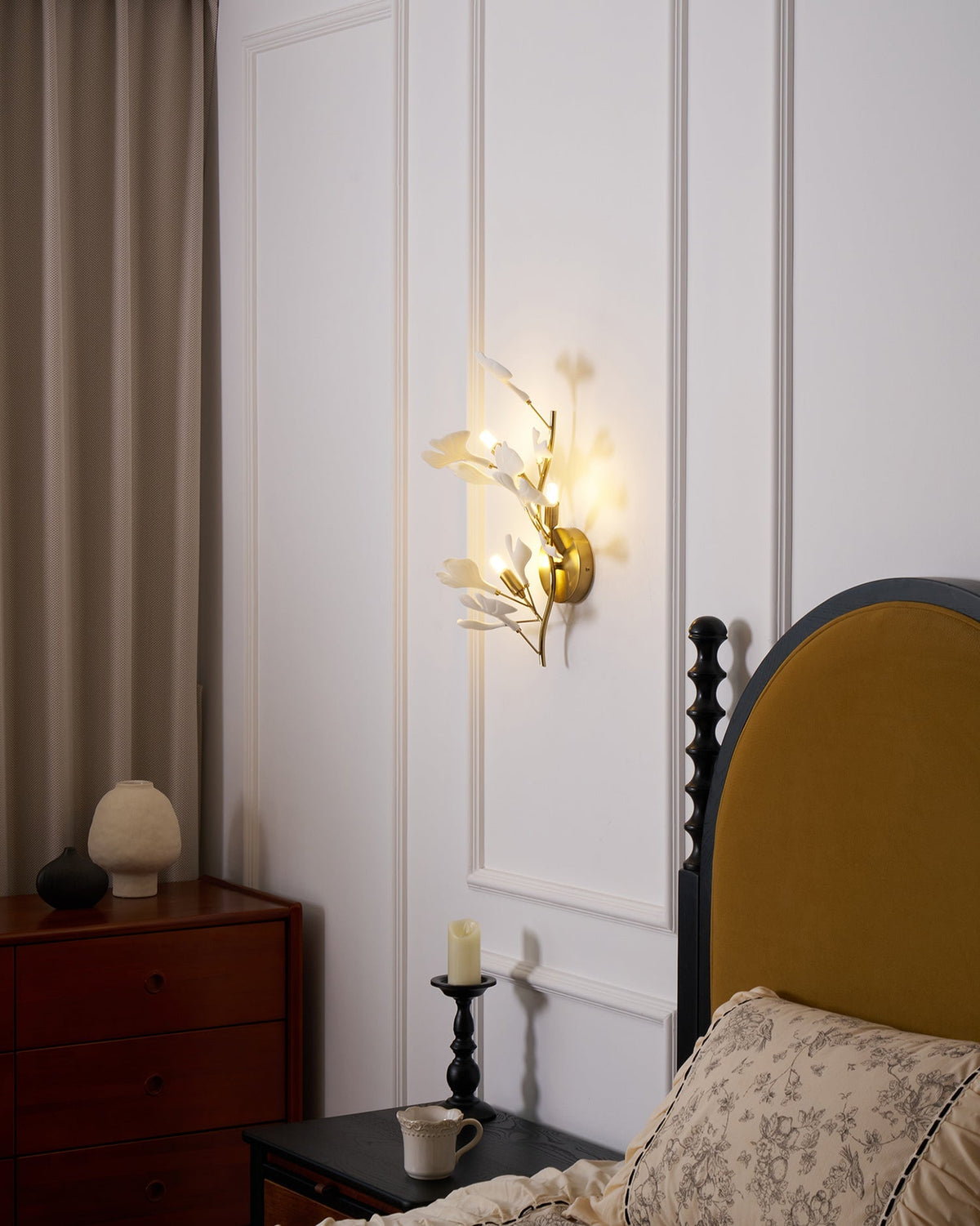 Apry Wall Lamp