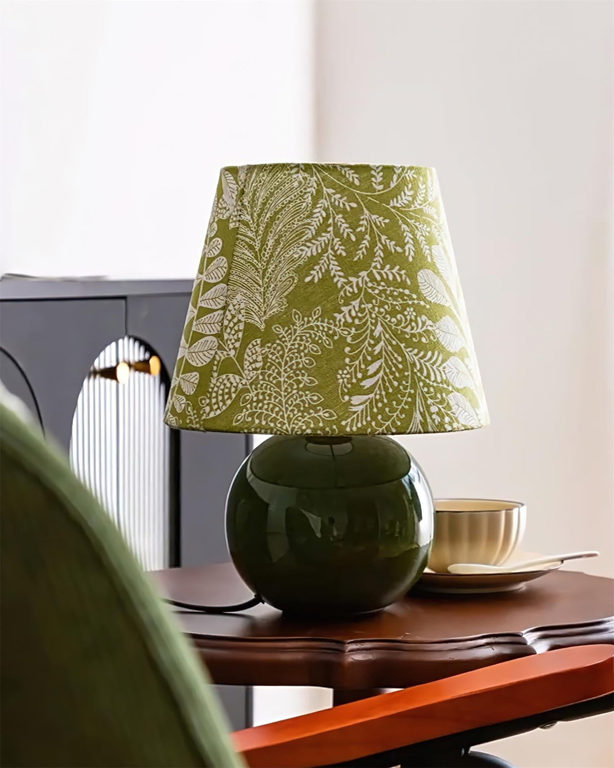 Avenoelia Table Lamp
