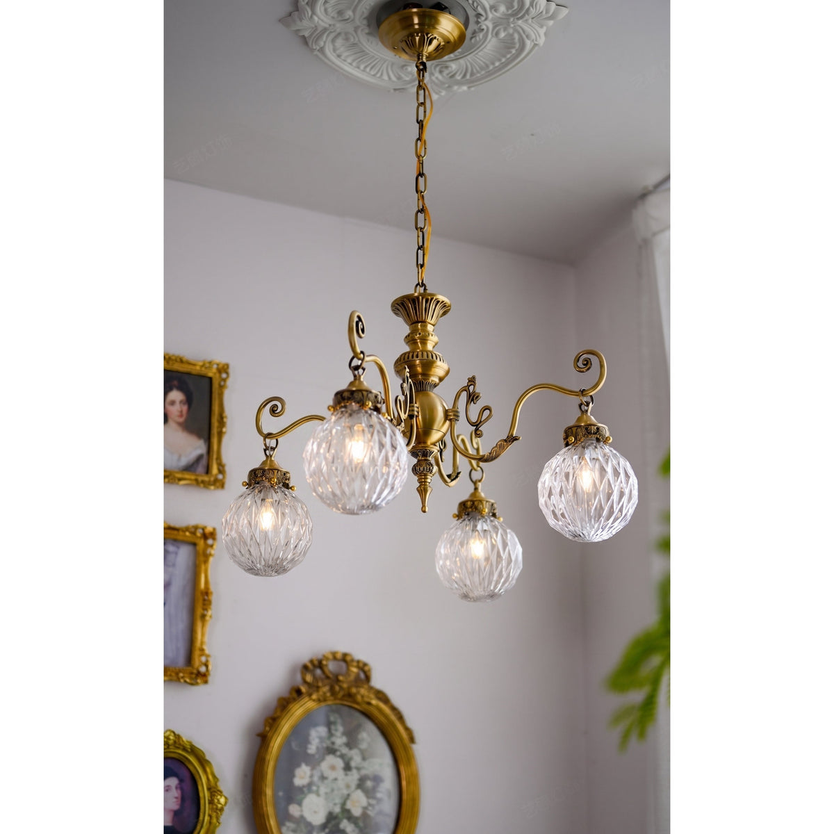 Orianena Classical Brass Chandelier