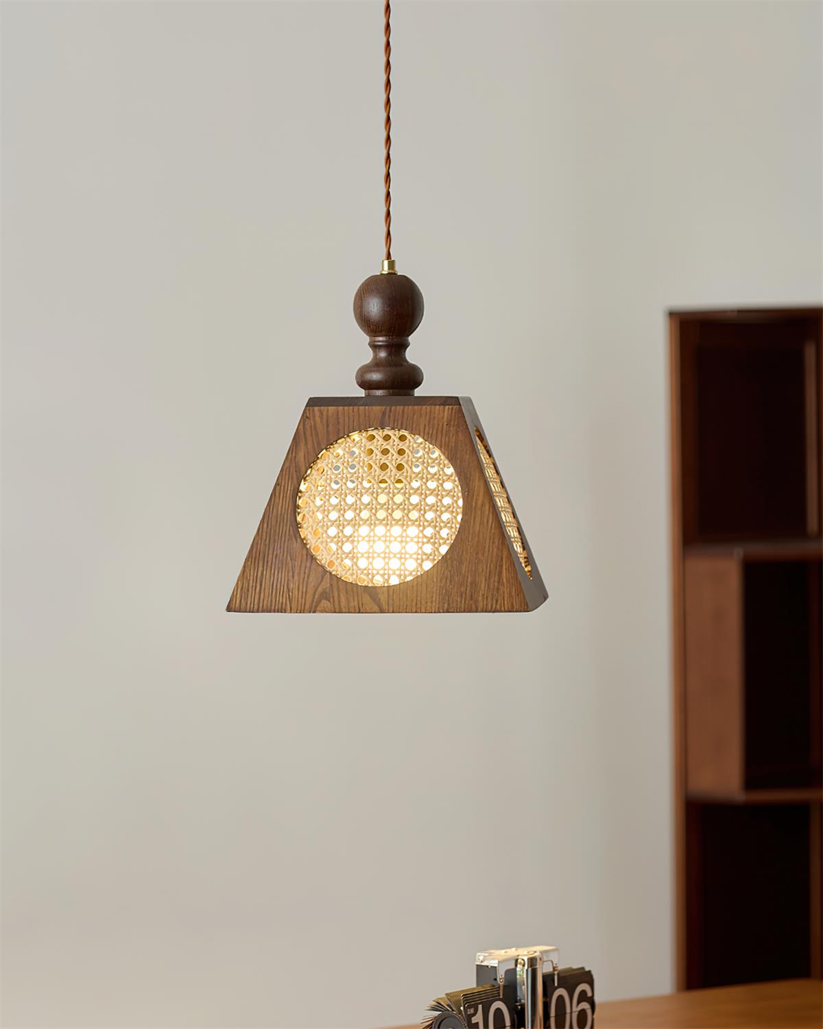 Viraanora Pendant Light