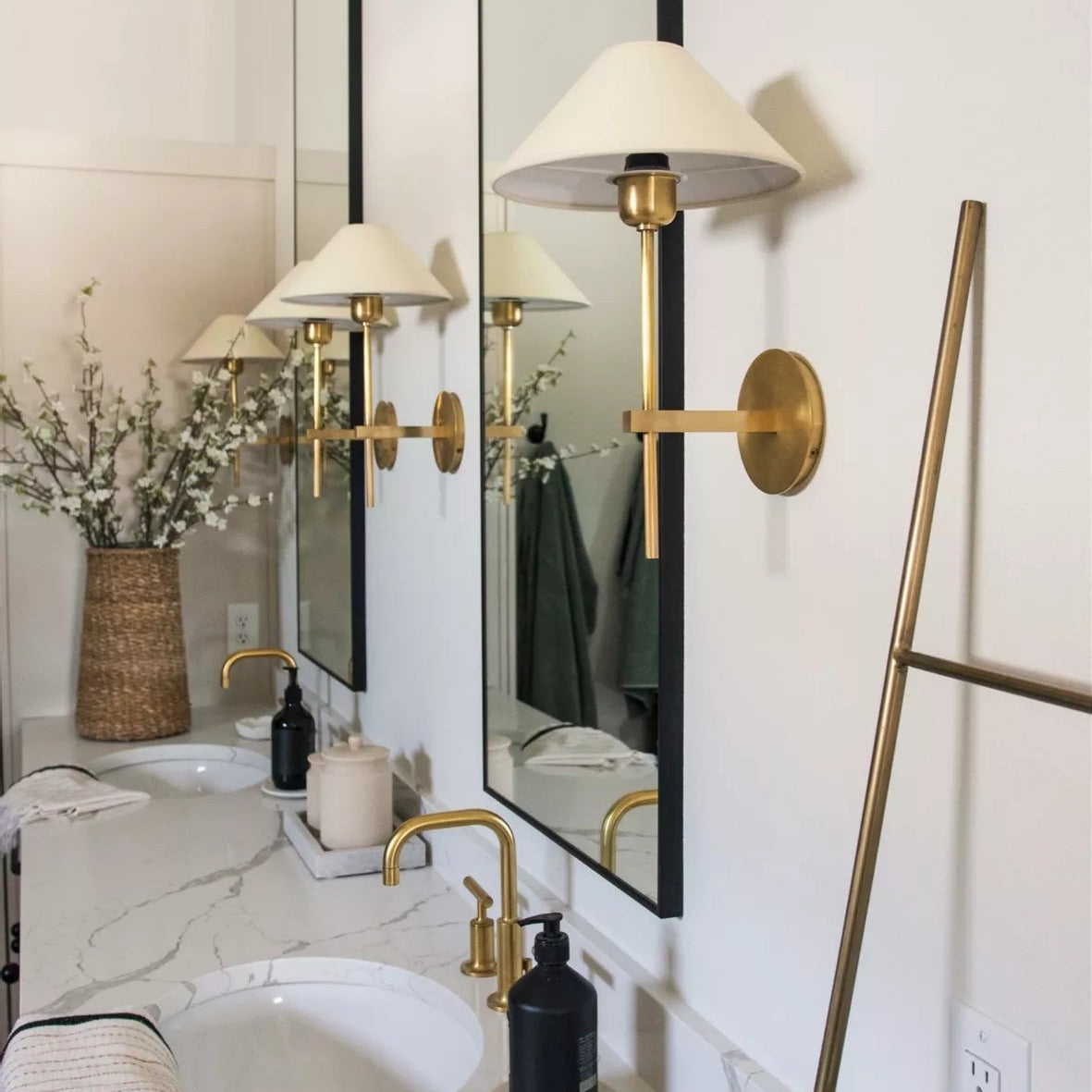 Homilam Wall Lamp Fabric
