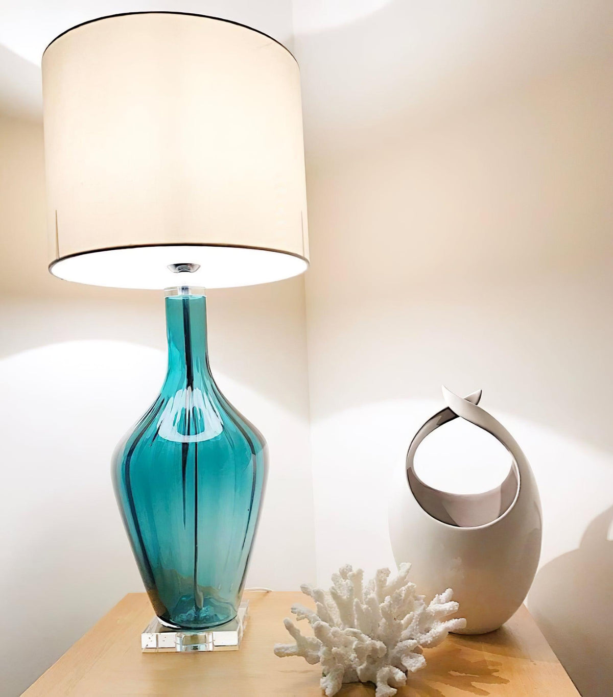 Celanelia Glass Table Lamp