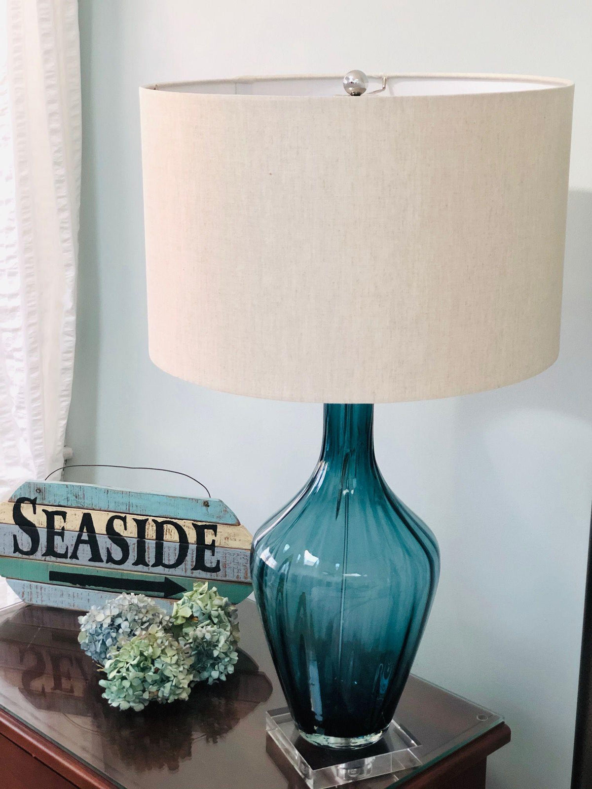 Celanelia Glass Table Lamp
