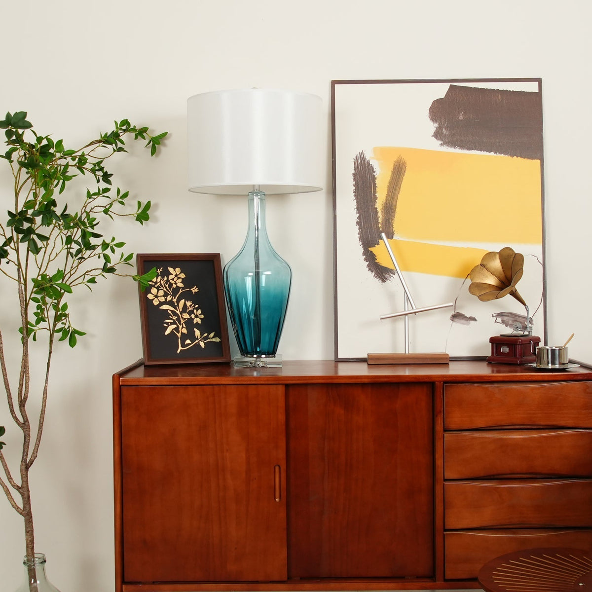 Celanelia Glass Table Lamp